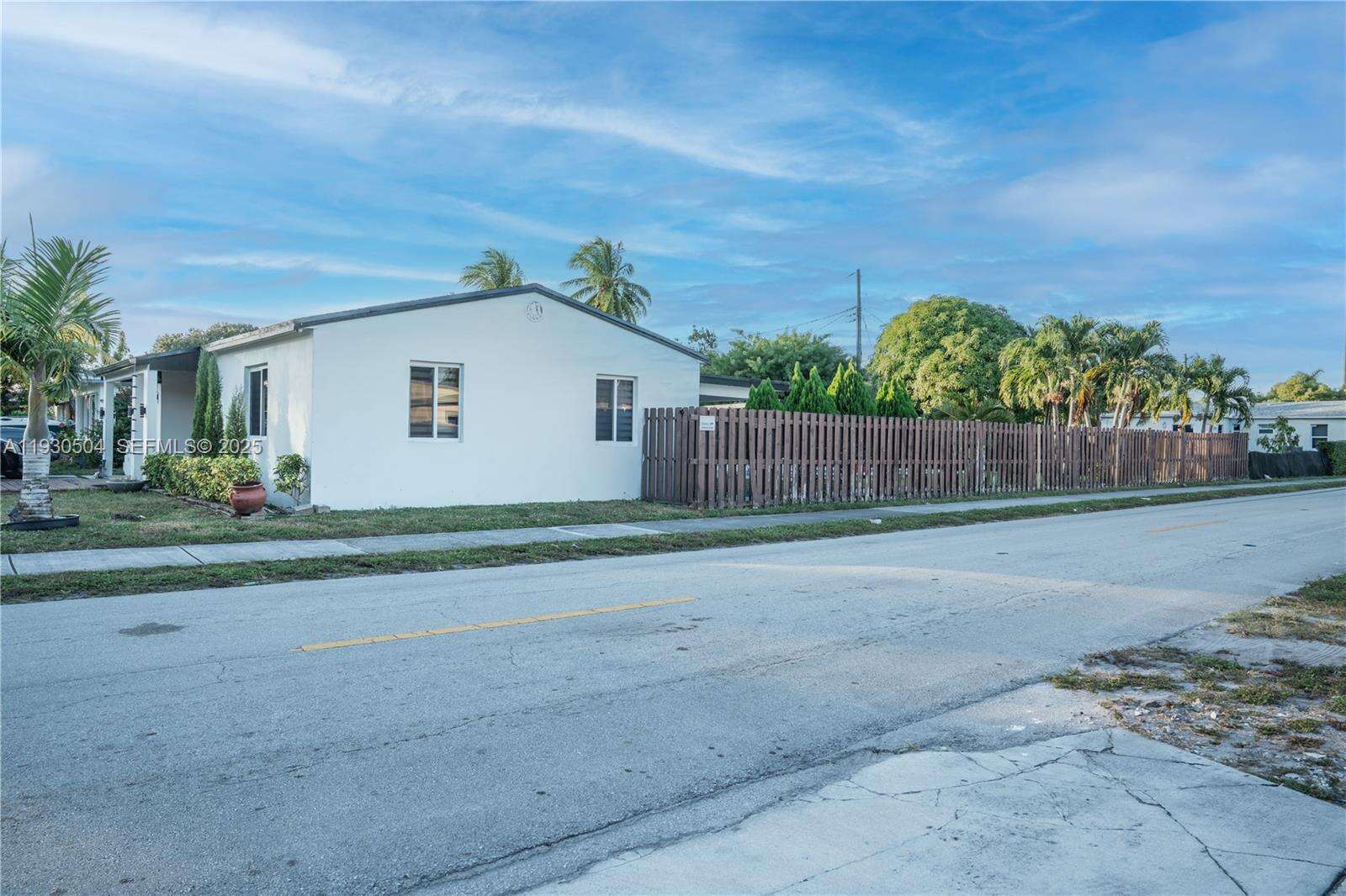 2403 Rodman St, Hollywood, FL 33020 | Picture 8