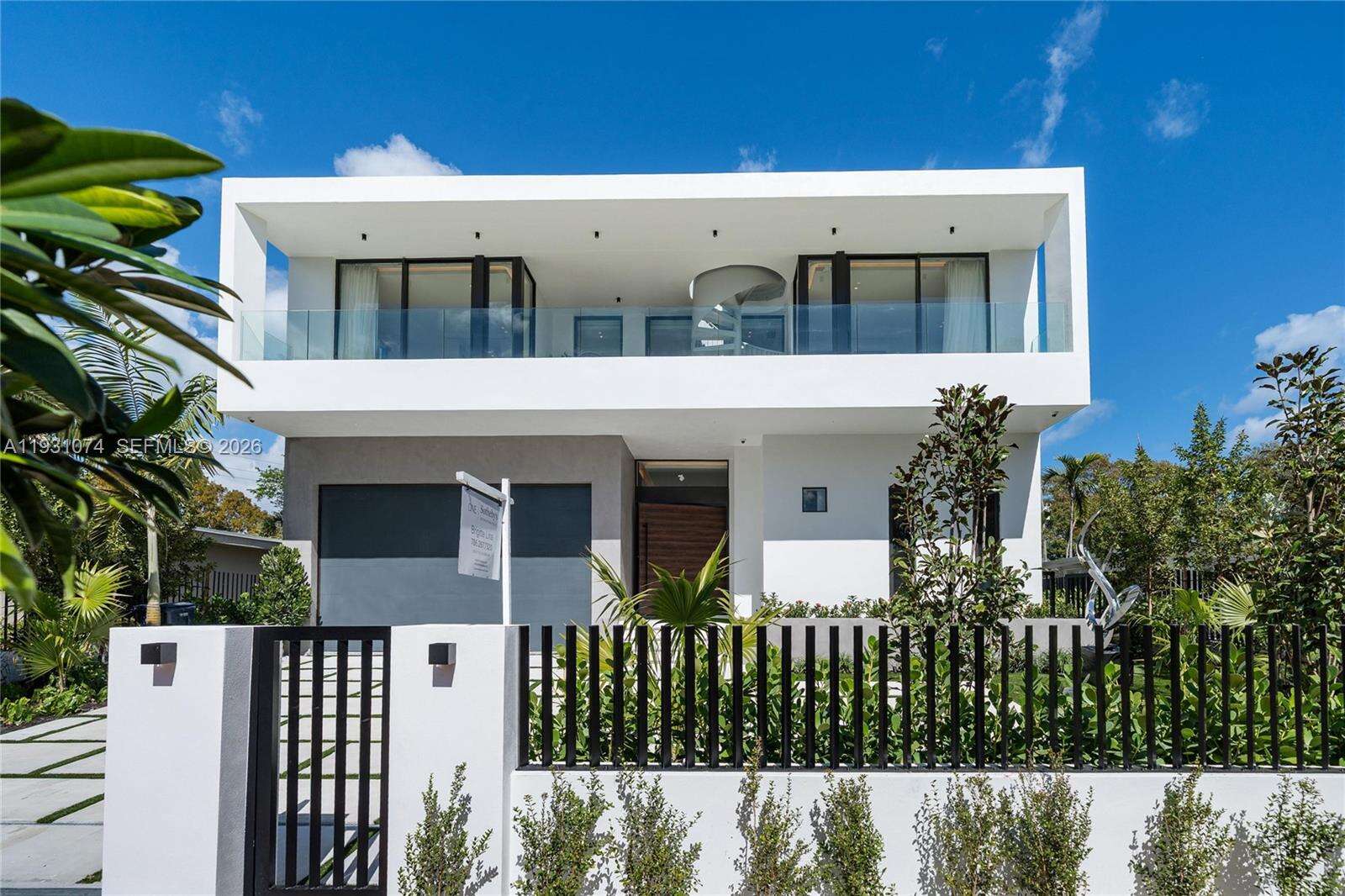 1045 47th Ct, Miami Beach, FL 33140 | Picture 2