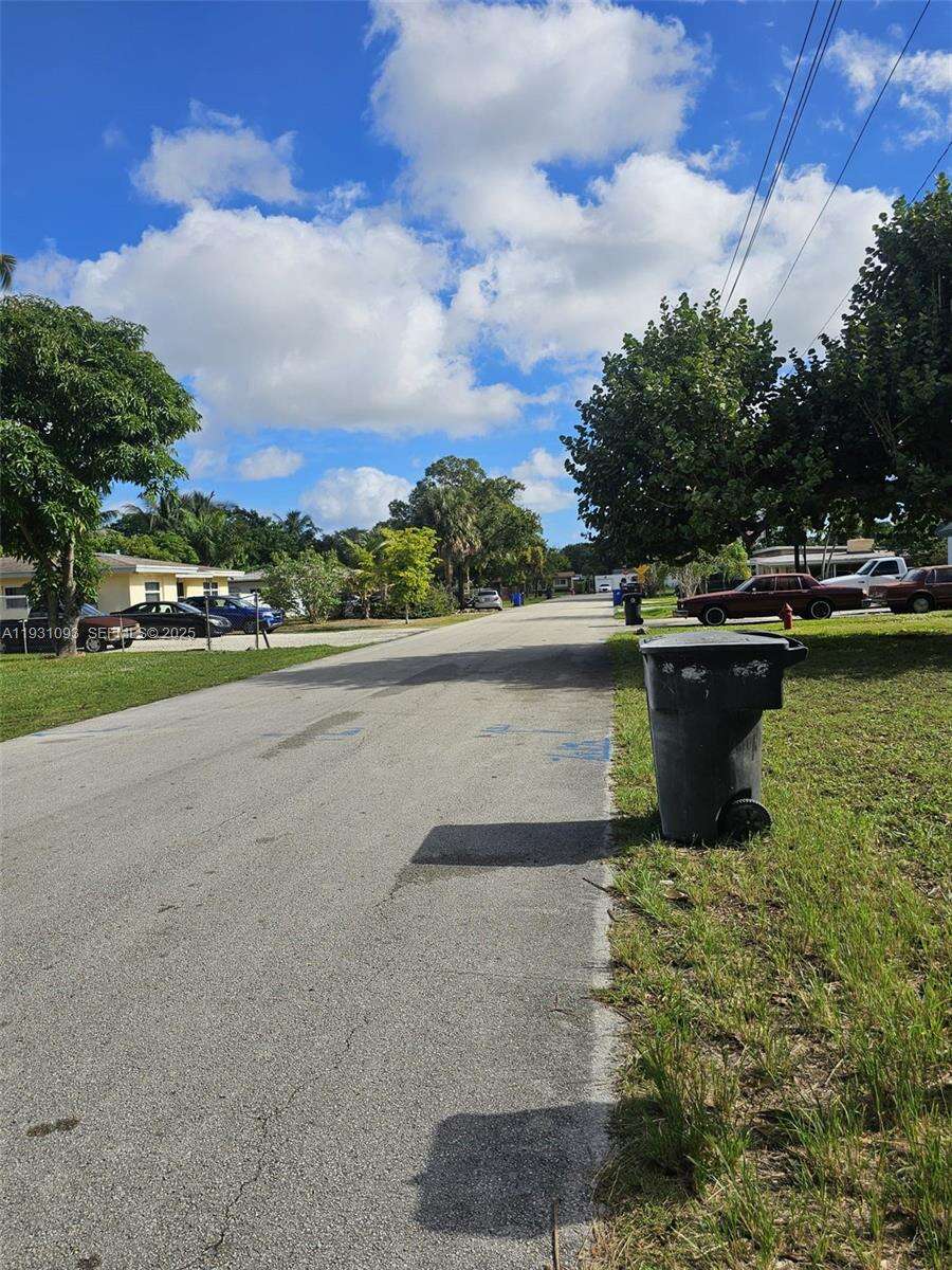 2488 6th Ct, Fort Lauderdale, FL 33312 | Picture 9