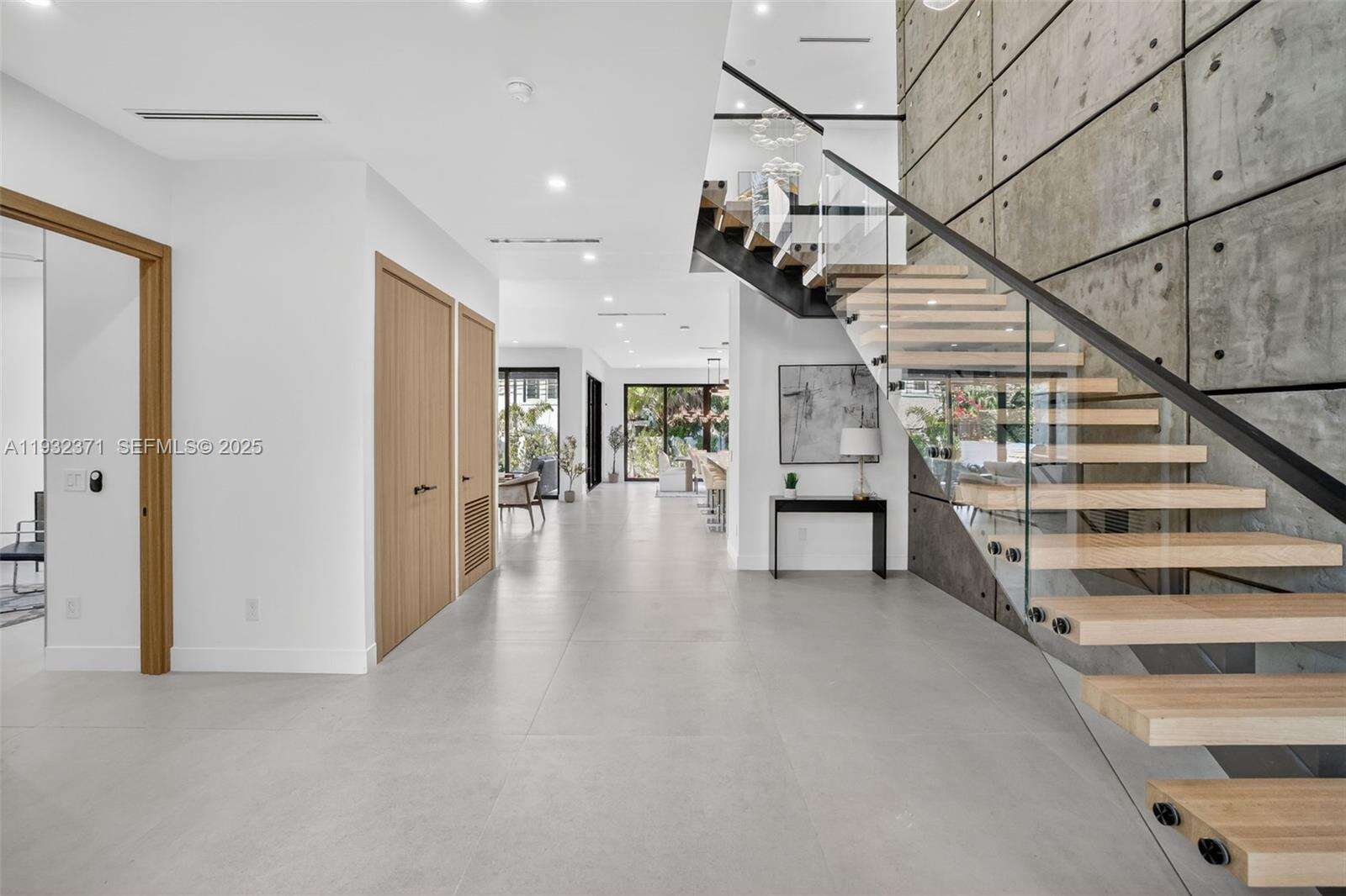 1013 9th St, Fort Lauderdale, FL 33316 | Picture 3