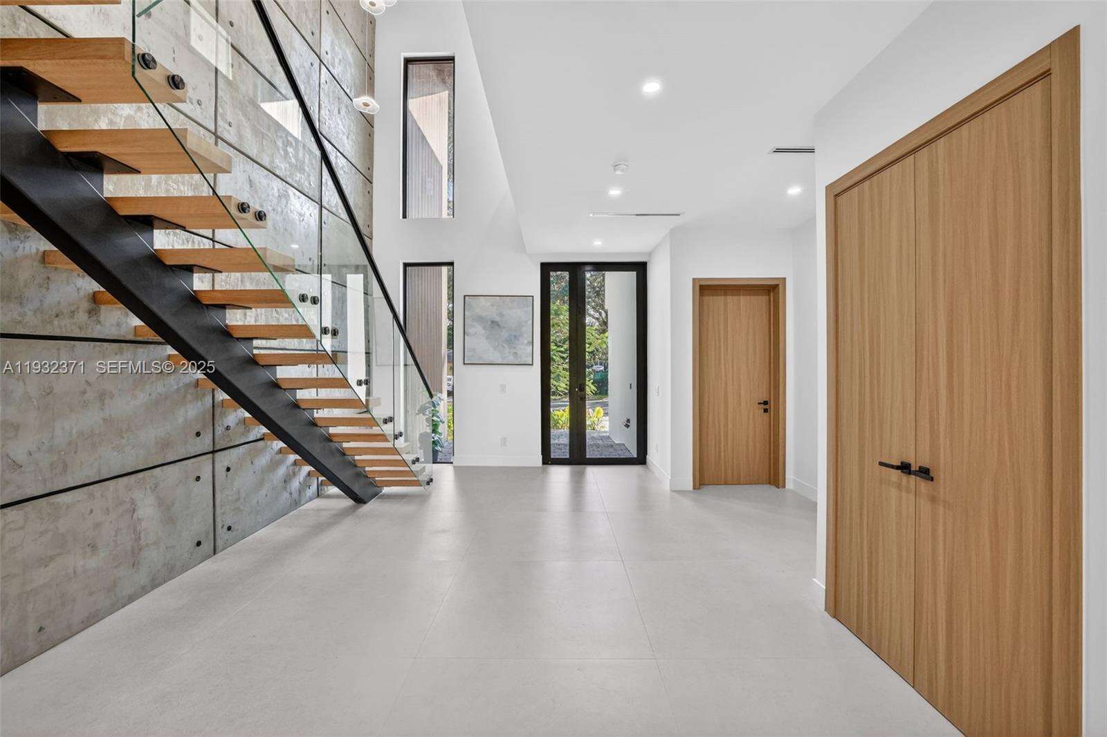 1013 9th St, Fort Lauderdale, FL 33316 | Picture 4