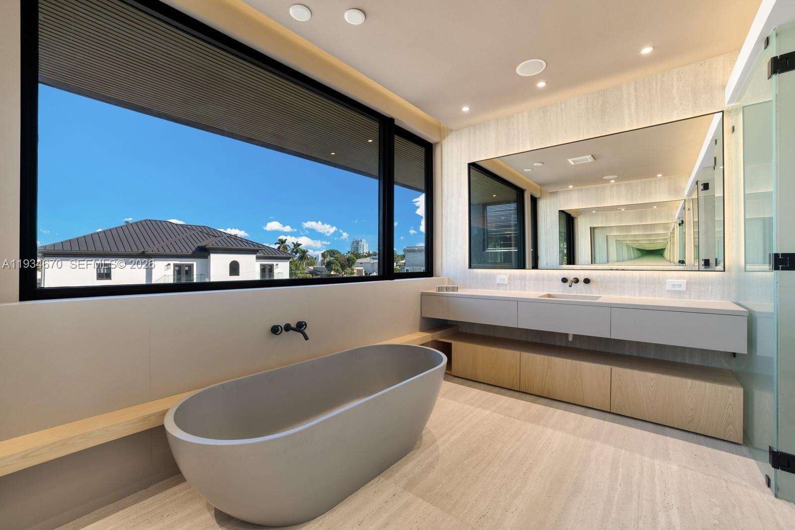 641 Flamingo Dr, Fort Lauderdale, FL 33301 | Picture 42