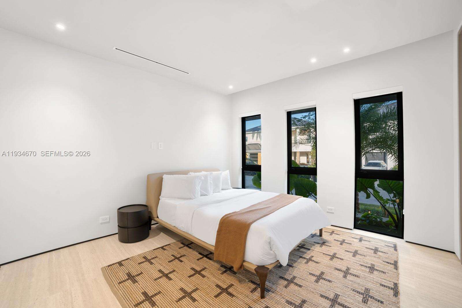 641 Flamingo Dr, Fort Lauderdale, FL 33301 | Picture 49