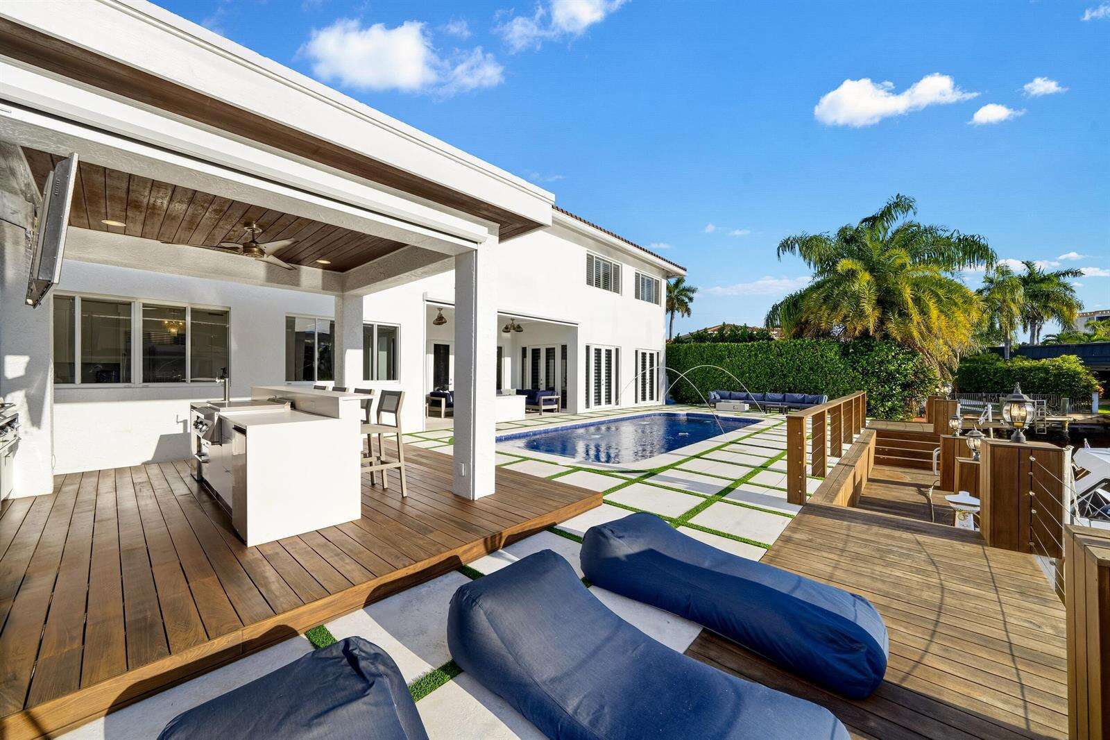 16430 30th, North Miami Beach, FL 33160 - For Sale photo 21