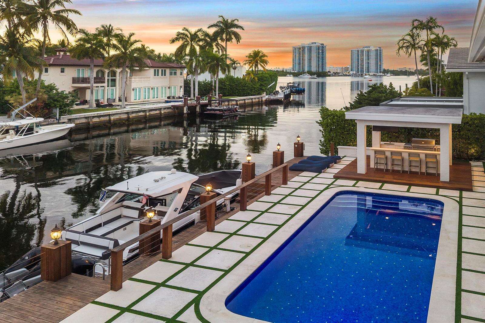 16430 30th, North Miami Beach, FL 33160 - For Sale photo 4