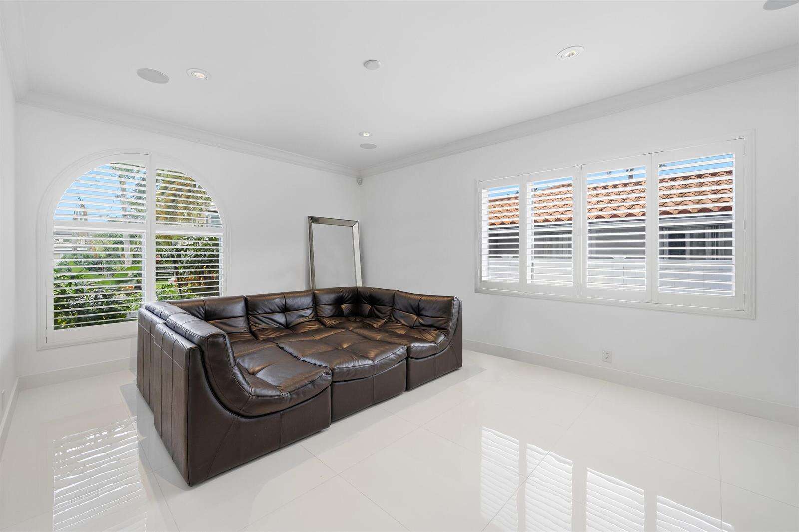 16430 30th, North Miami Beach, FL 33160 - For Sale photo 48