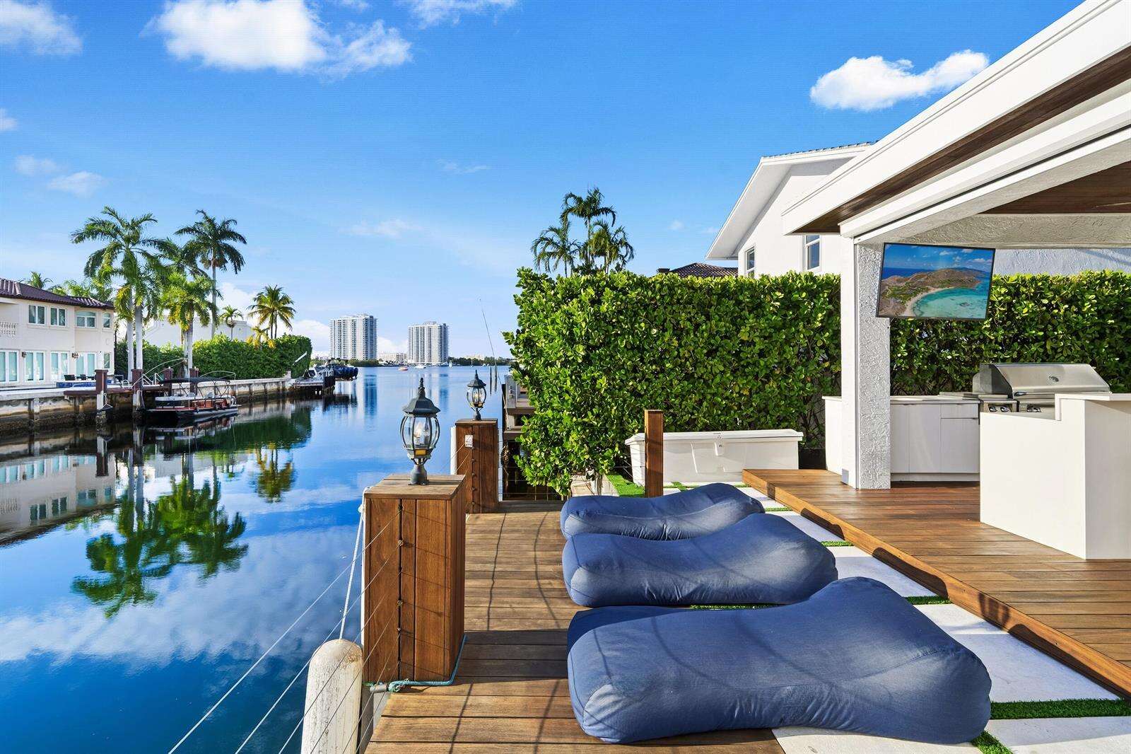 16430 30th, North Miami Beach, FL 33160 - For Sale photo 58