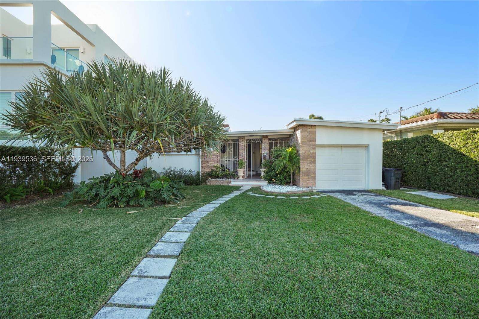 9424 - 9432 Carlyle Ave, Surfside, FL 33154 | Picture 7