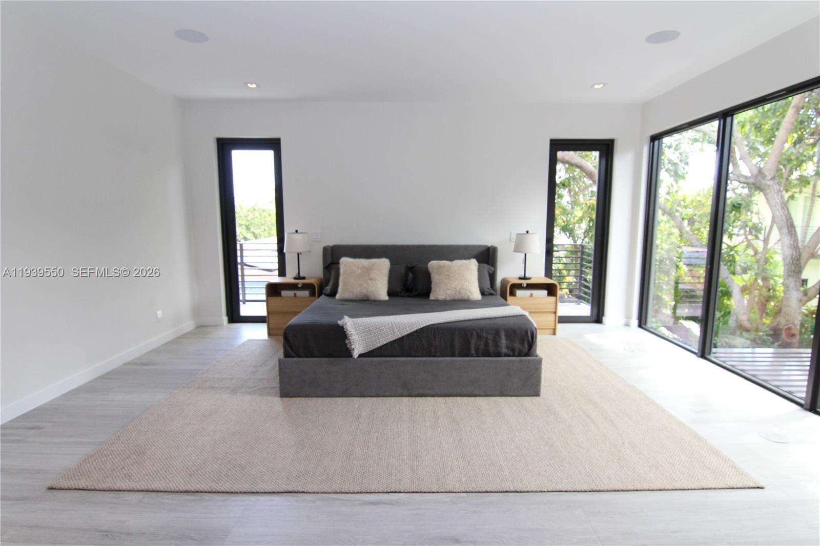 3540 Oak Ave, Miami, FL 33133 | Picture 15