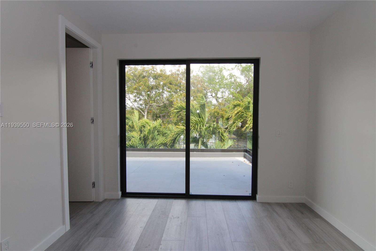 3540 Oak Ave, Miami, FL 33133 | Picture 23