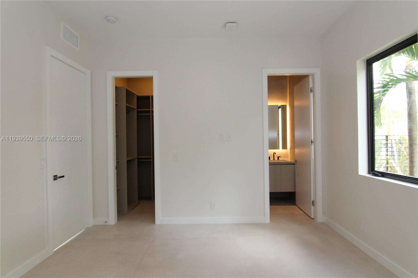 3540 Oak Ave, Miami, FL 33133 | Picture 10