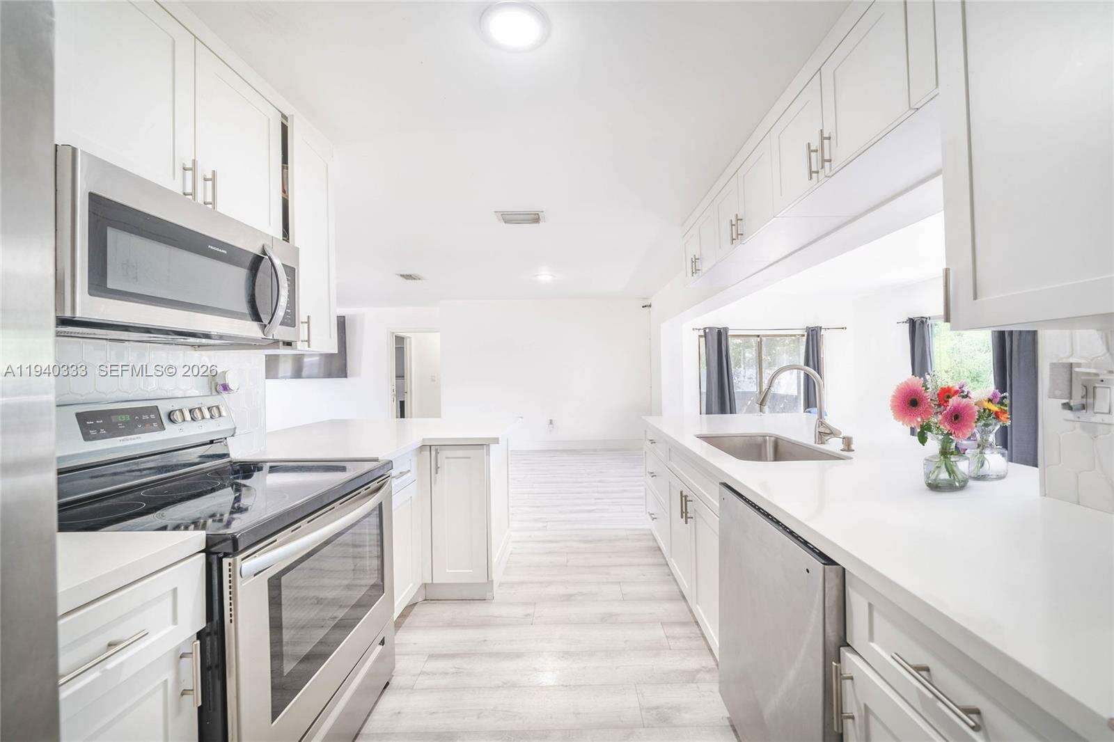 7450 Hope St, Hollywood, FL 33024 - For Sale photo 9