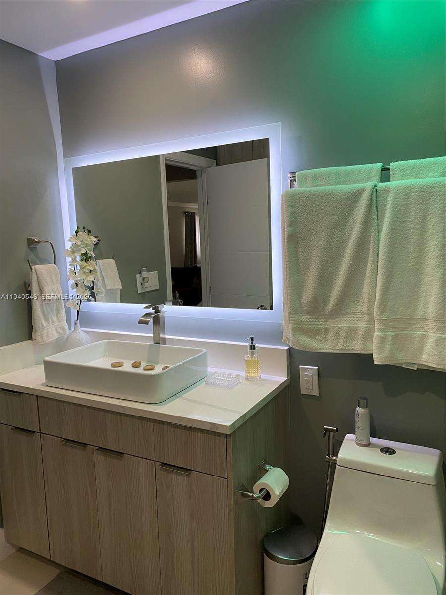 428 Crescent Dr, Hollywood, FL 33021 | Picture 35