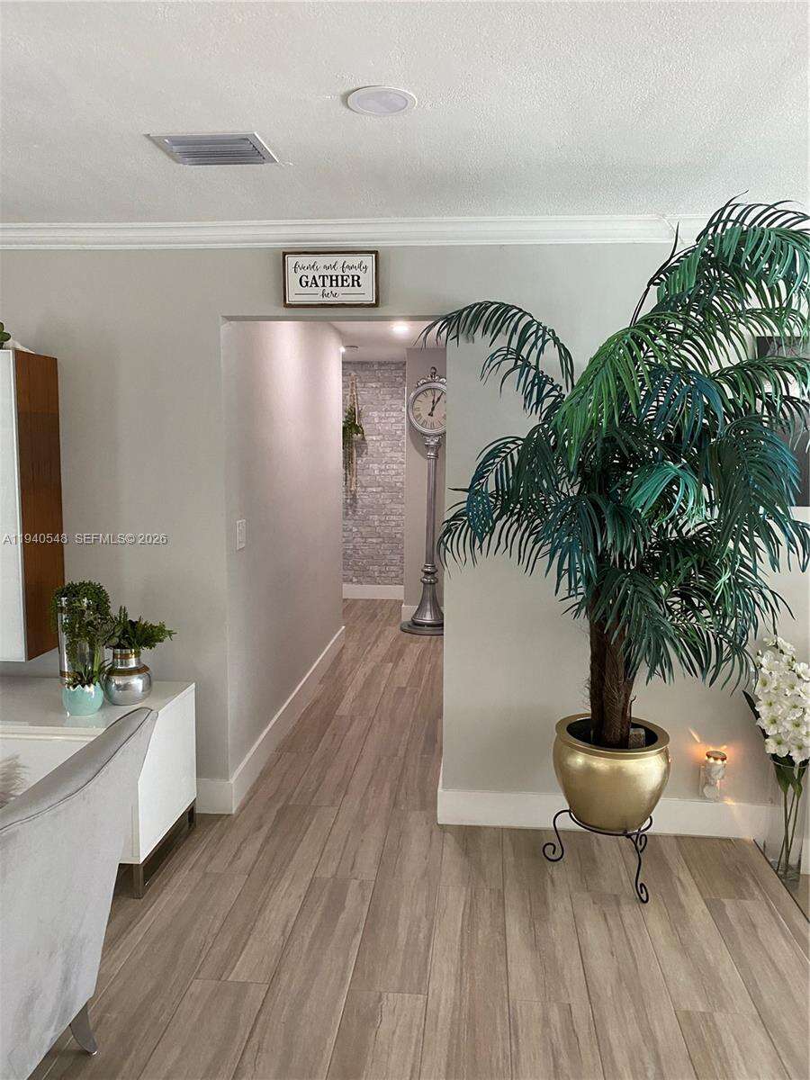 428 Crescent Dr, Hollywood, FL 33021 | Picture 37