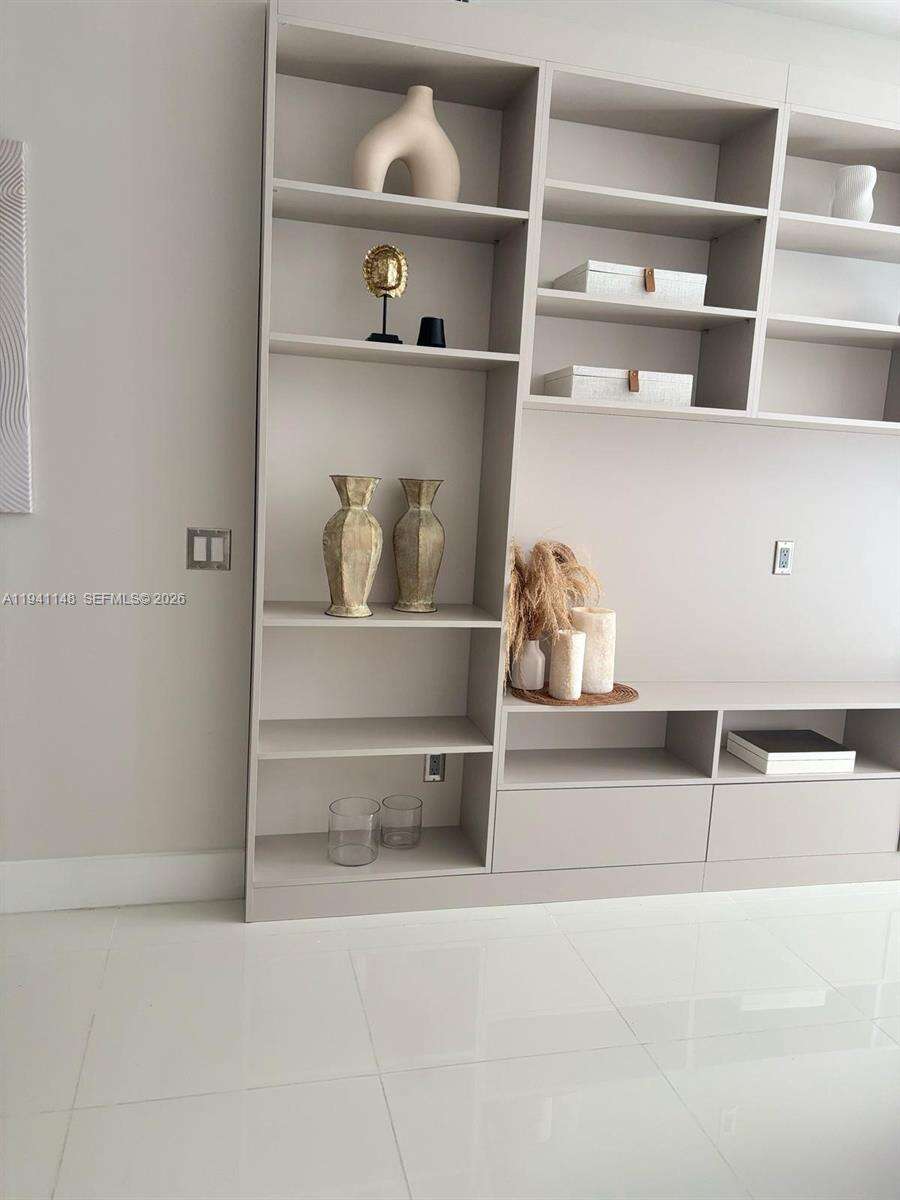 1300 Brickell Bay Dr, Miami, FL 33131 | Picture 12