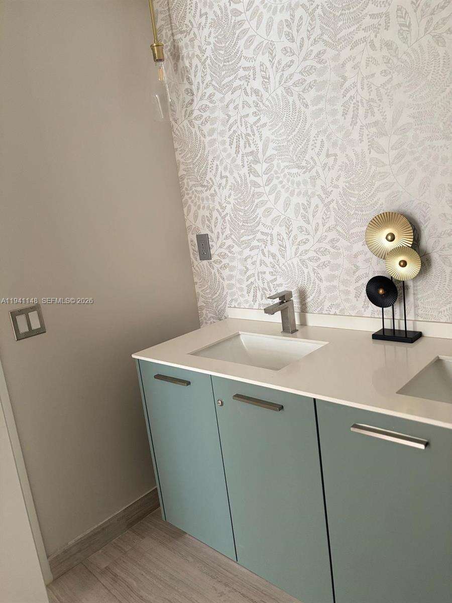 1300 Brickell Bay Dr, Miami, FL 33131 | Picture 10