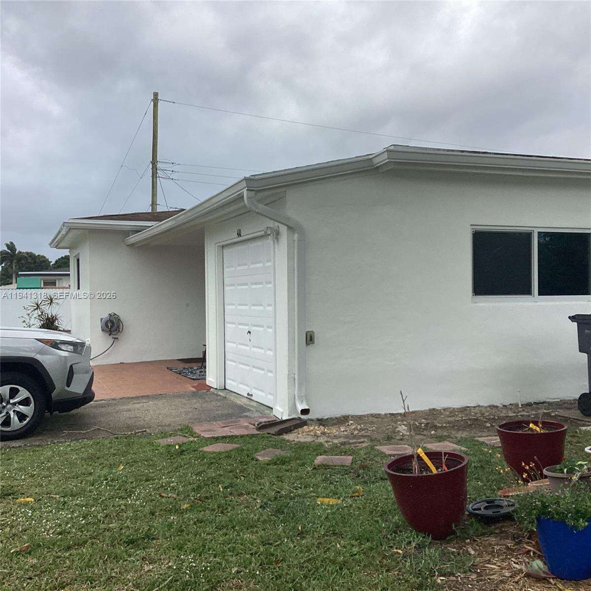 410 74th Ave, Hollywood, FL 33024 - For Sale photo 2