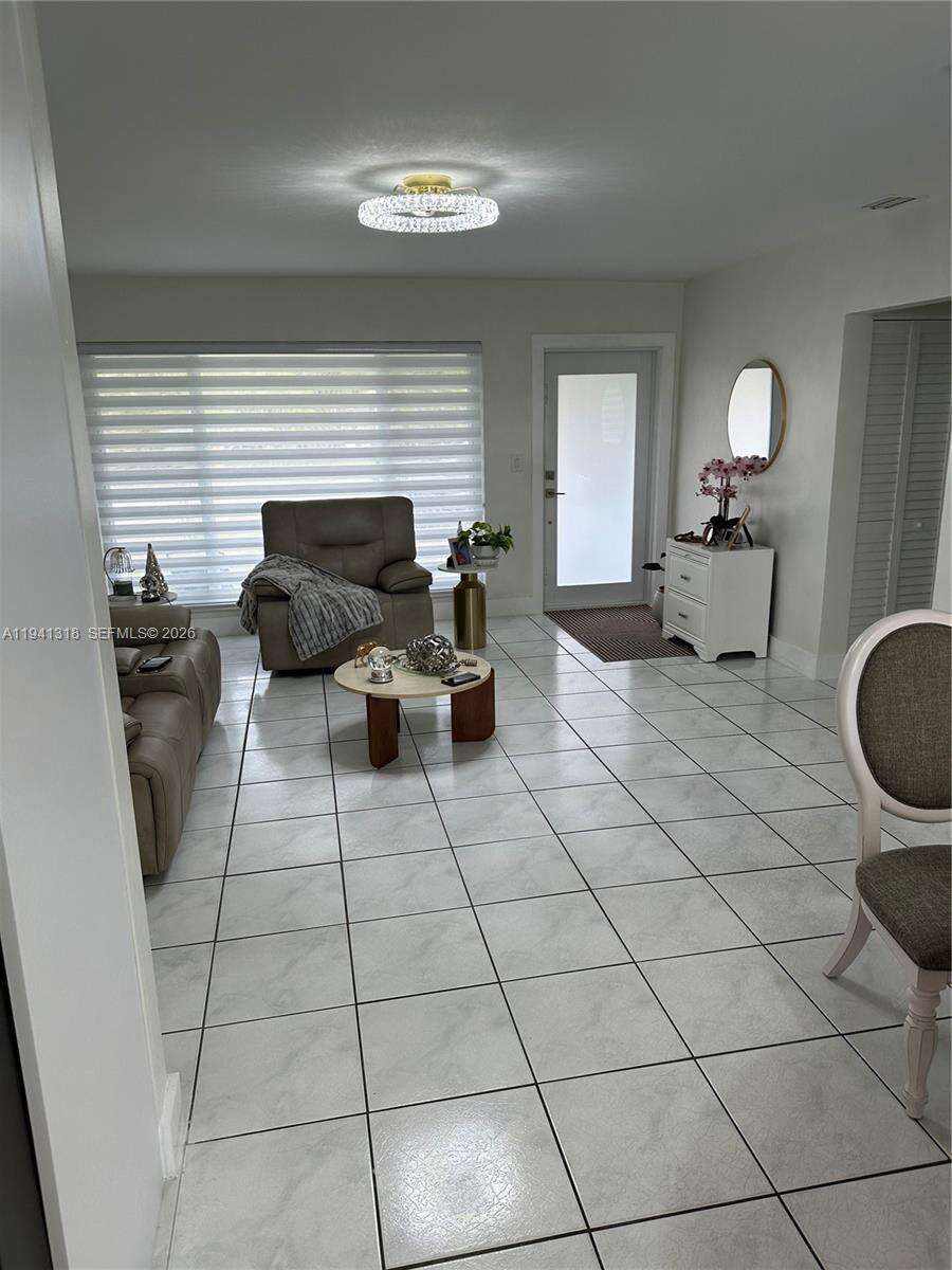 410 74th Ave, Hollywood, FL 33024 - For Sale photo 11