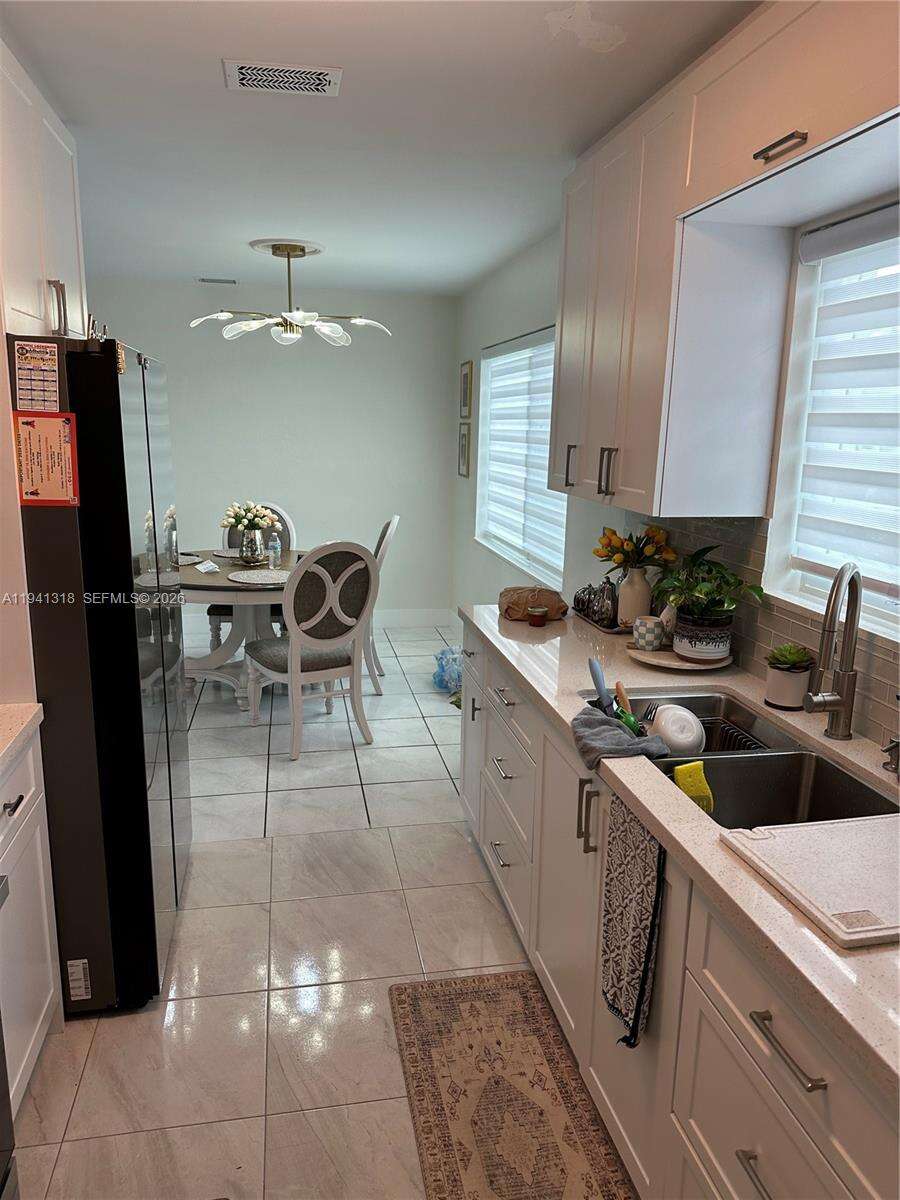 410 74th Ave, Hollywood, FL 33024 - For Sale photo 12