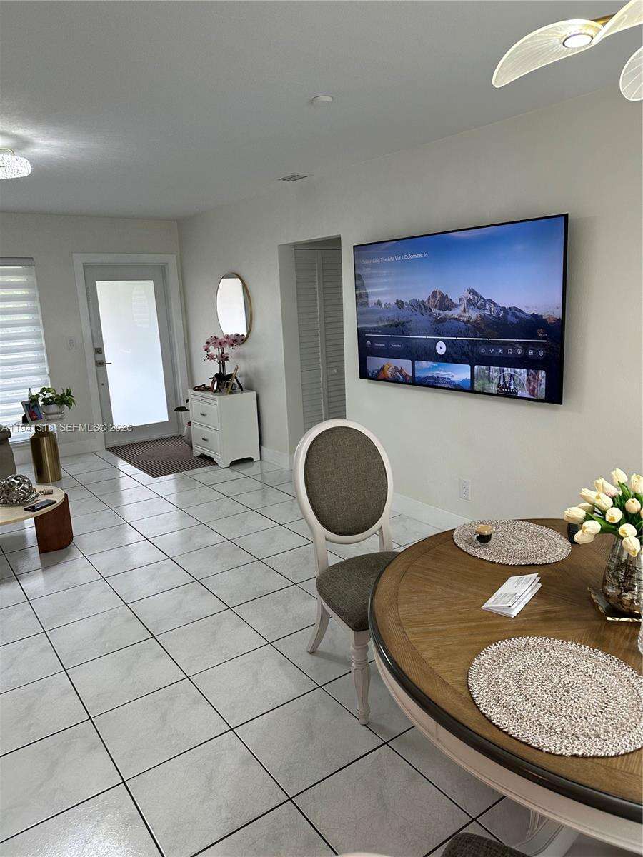 410 74th Ave, Hollywood, FL 33024 - For Sale photo 13