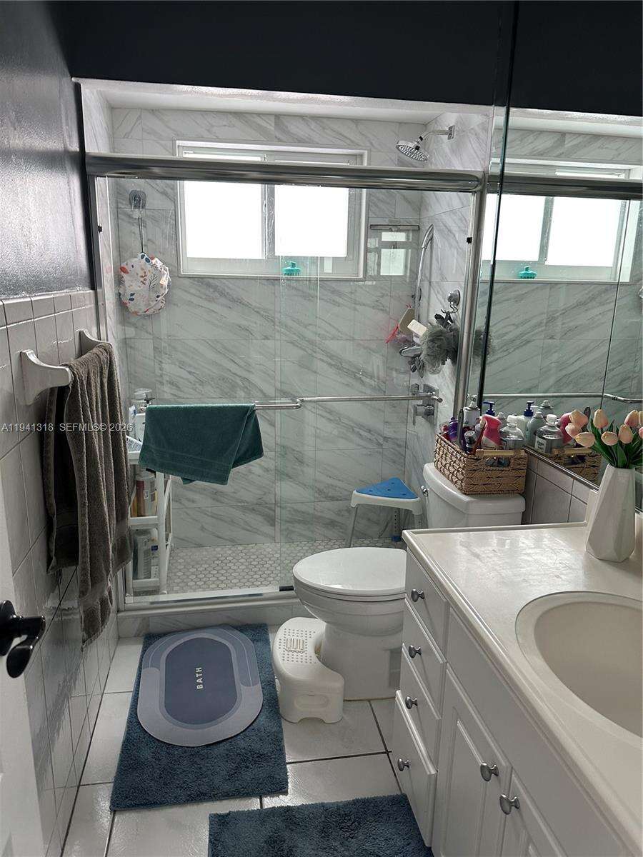 410 74th Ave, Hollywood, FL 33024 - For Sale photo 16