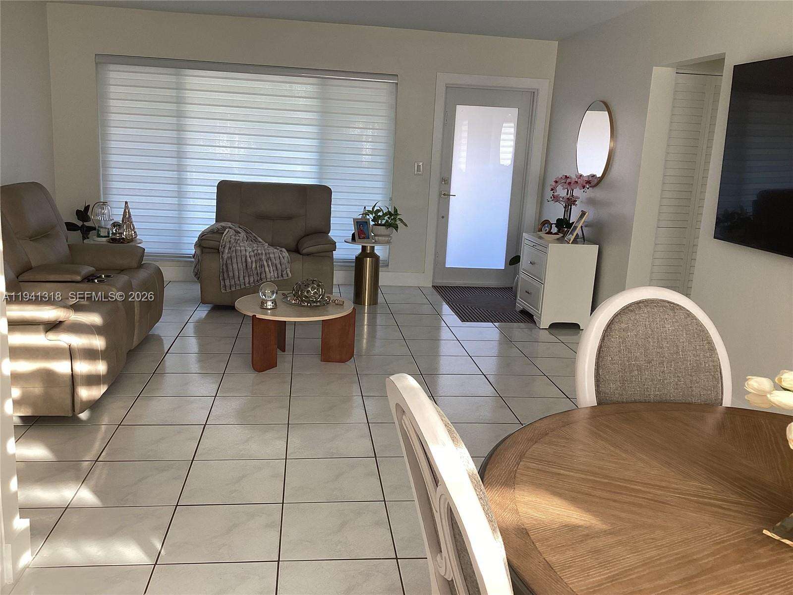 410 74th Ave, Hollywood, FL 33024 - For Sale photo 24