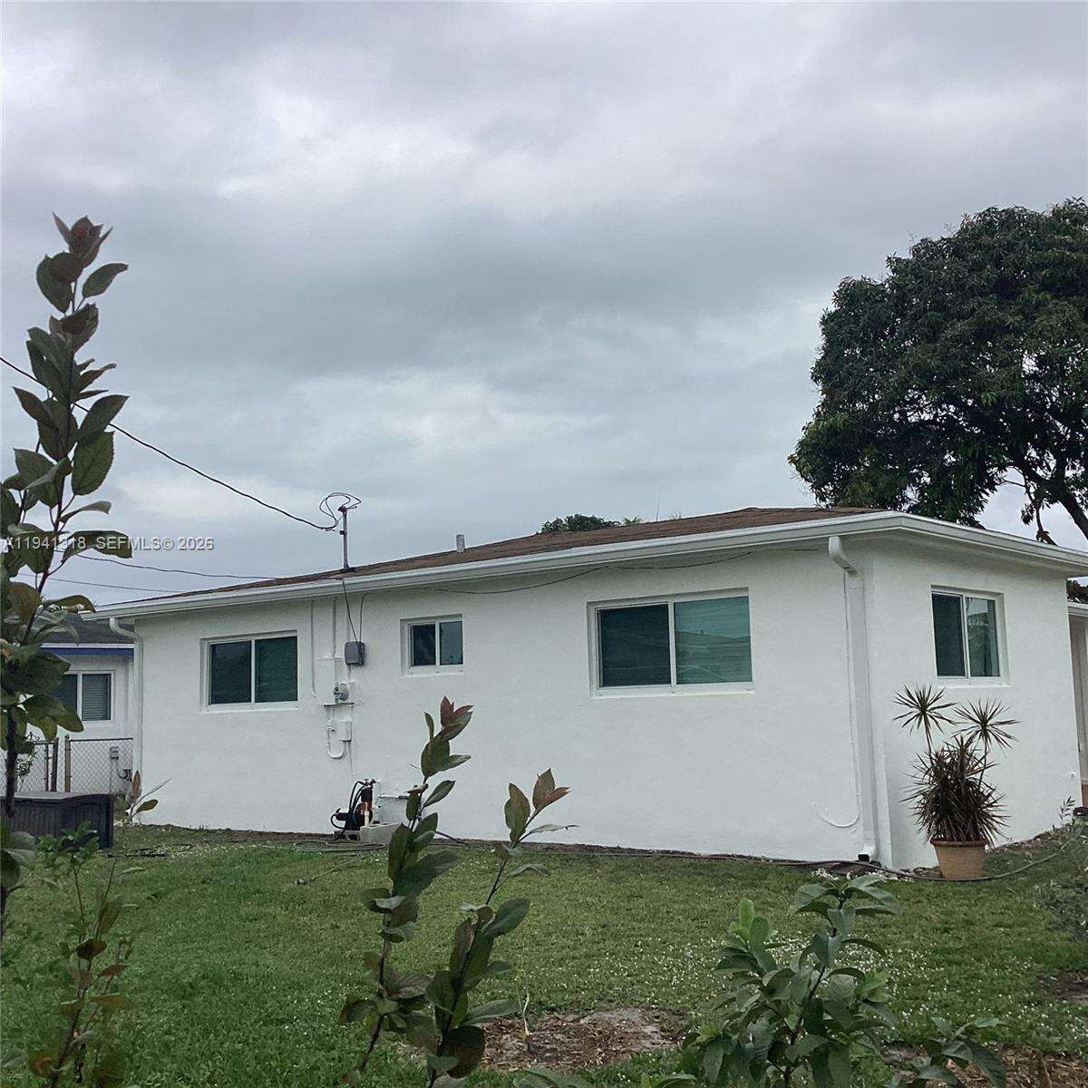 410 74th Ave, Hollywood, FL 33024 - For Sale photo 8