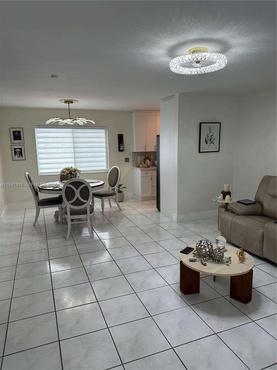 410 74th Ave, Hollywood, FL 33024 - For Sale photo 9