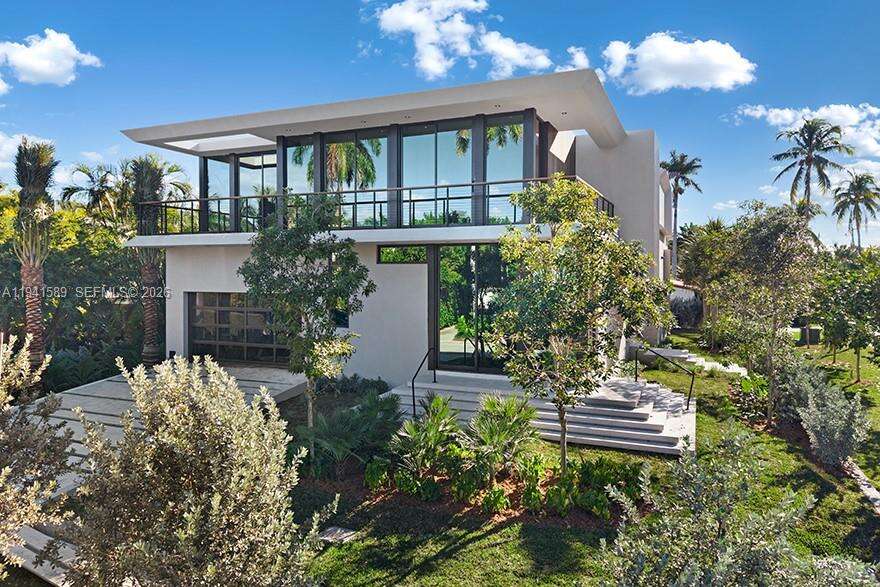 375 Hibiscus Dr, Miami Beach, FL 33139 | Picture 4