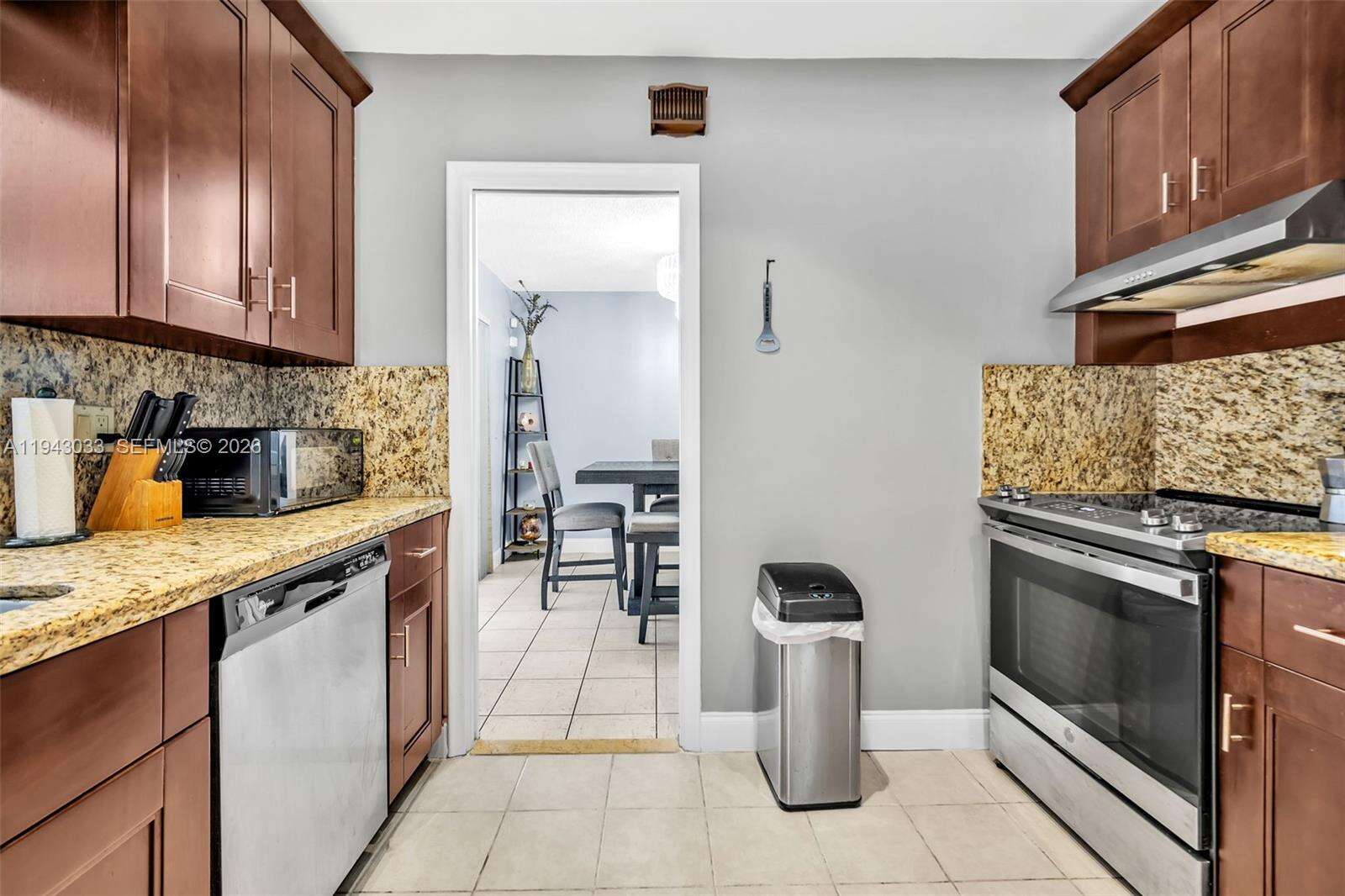 2211 50th Ave, Hollywood, FL 33021 | Picture 9