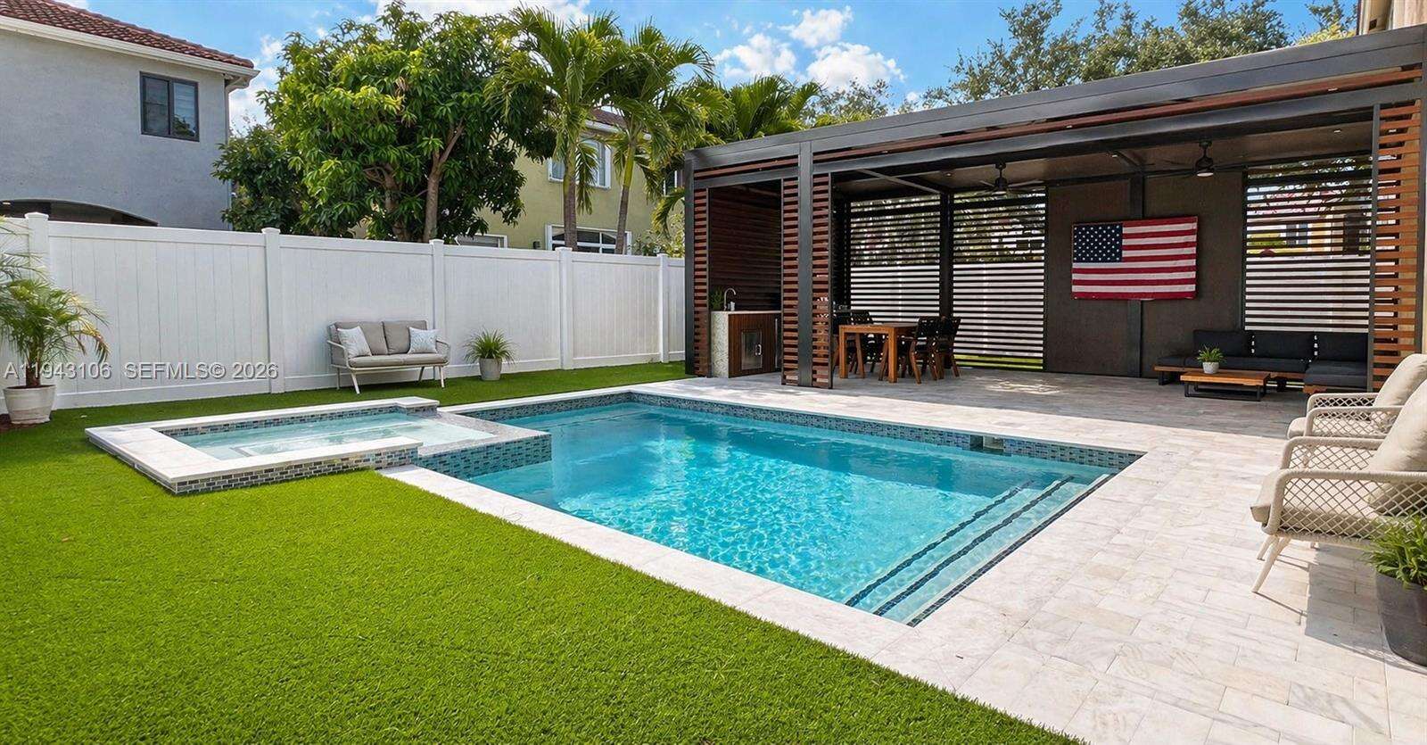 7782 18th St, Pembroke Pines, FL 33024 - Pending Sale photo 4
