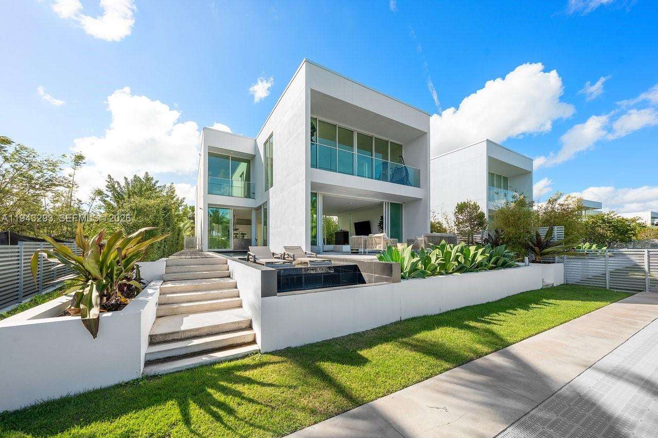 1011 48th St, Miami Beach, FL 33140 | Picture 30