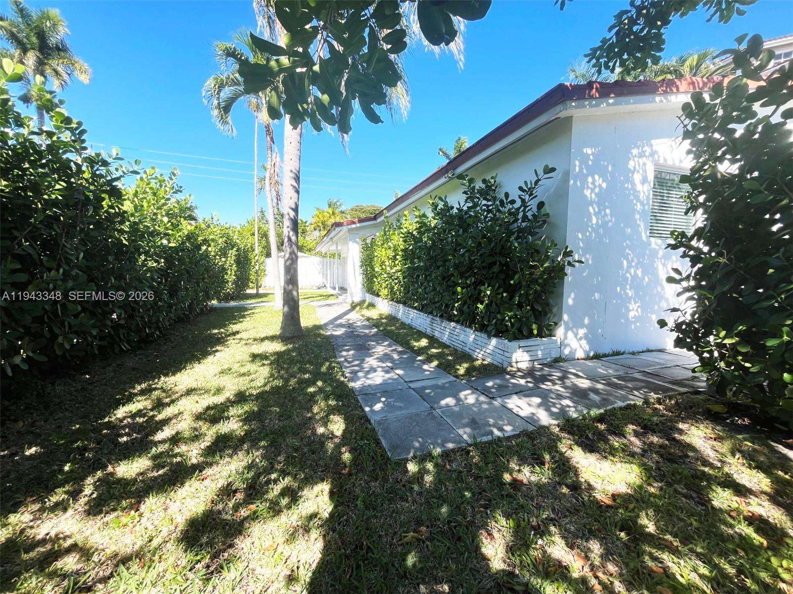 1059 Washington St, Hollywood, FL 33019 | Picture 3