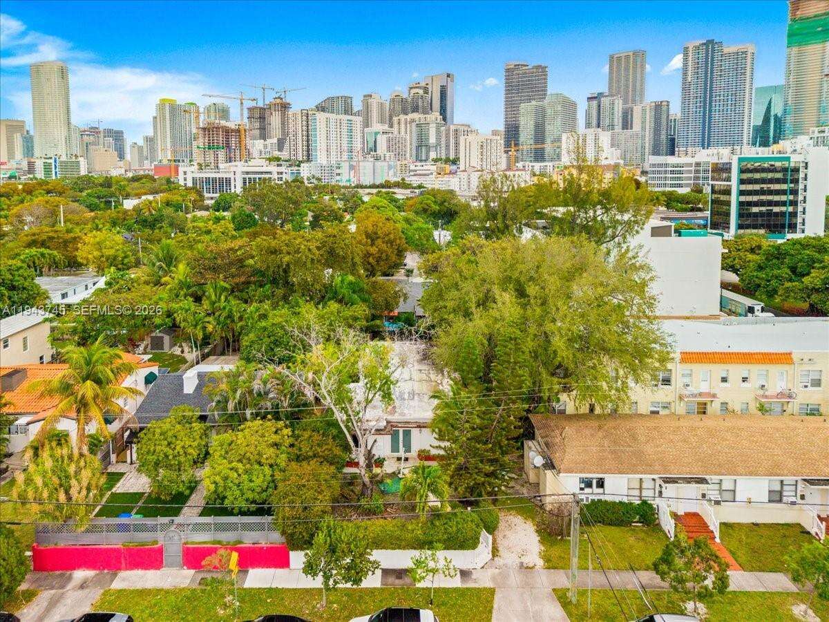 321 19th Rd, Miami, FL 33129 | Picture 13