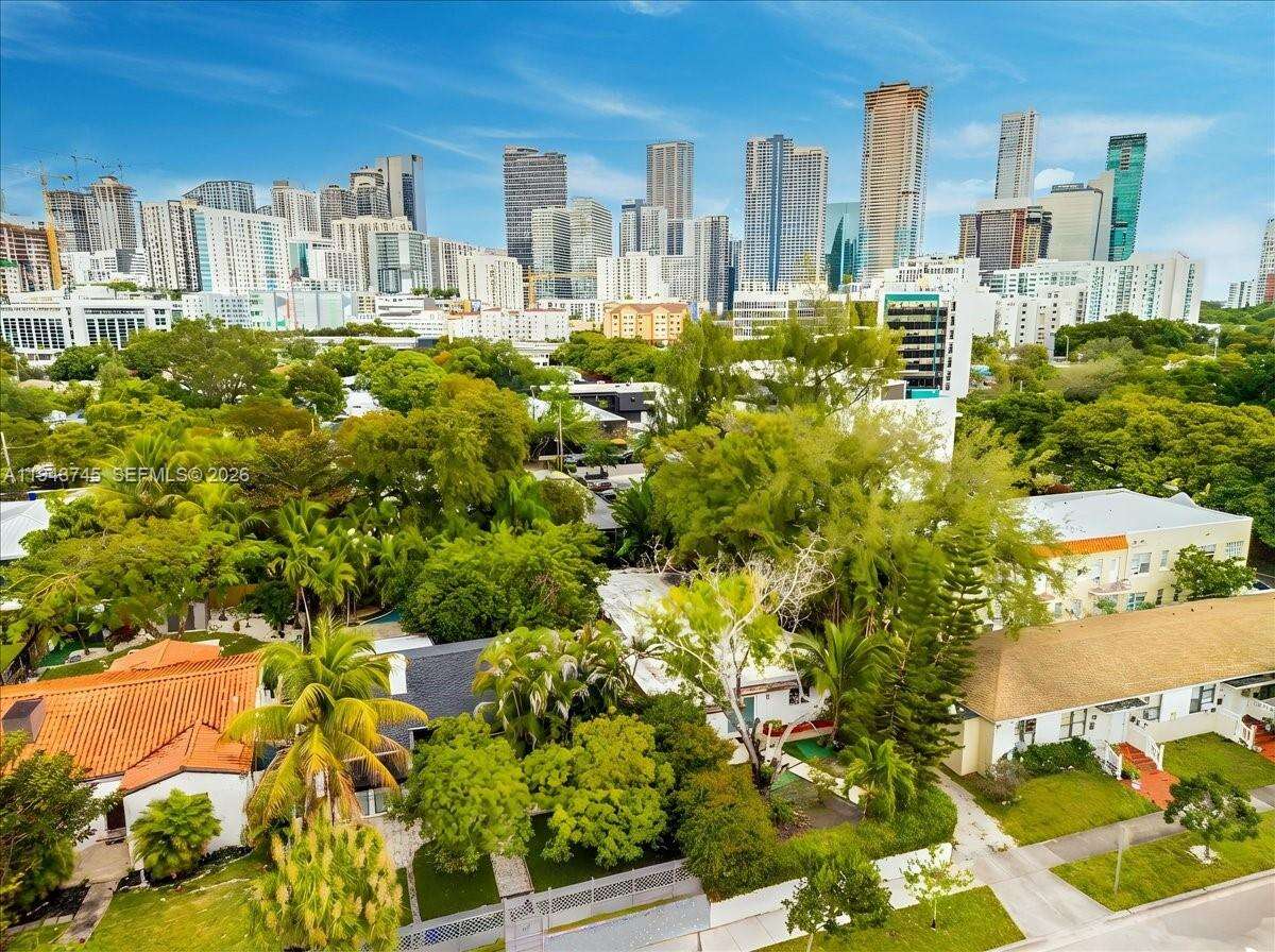 321 19th Rd, Miami, FL 33129 | Picture 18