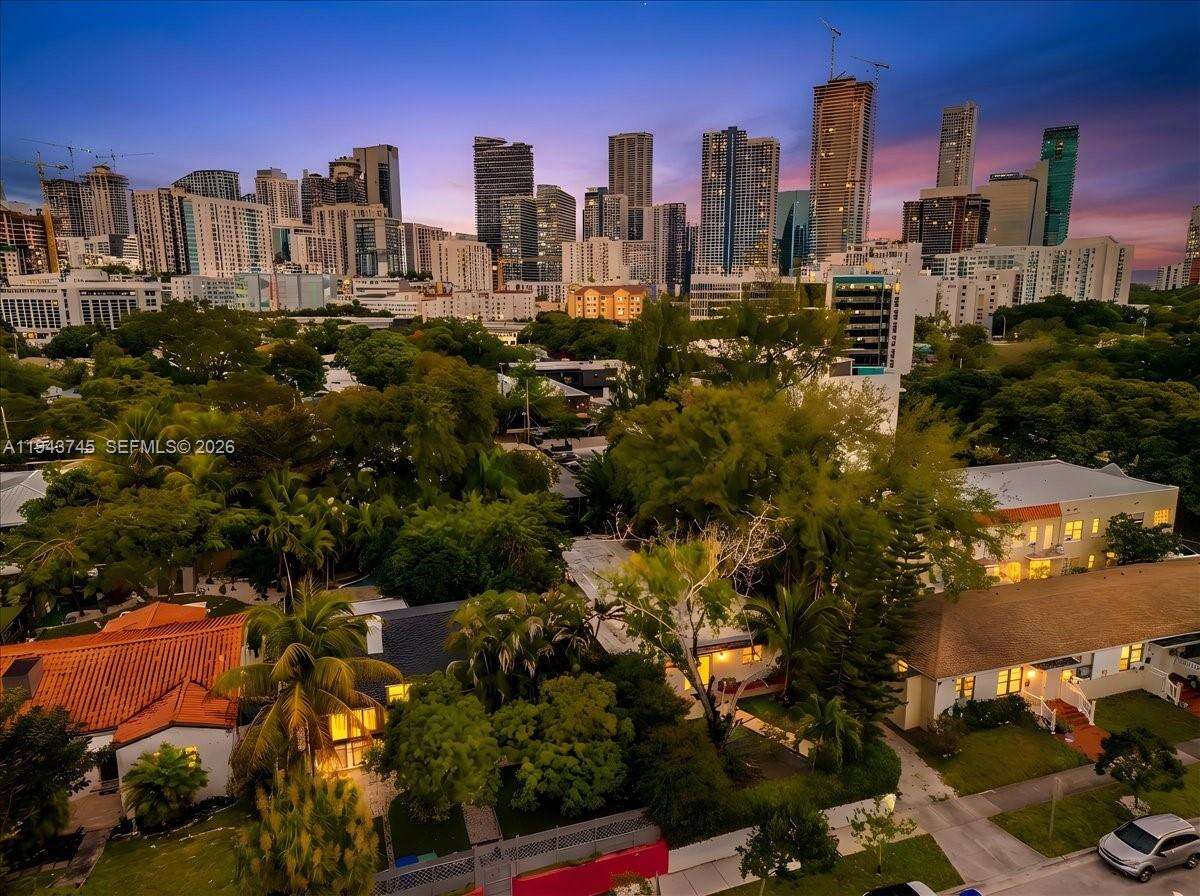 321 19th Rd, Miami, FL 33129 | Picture 3