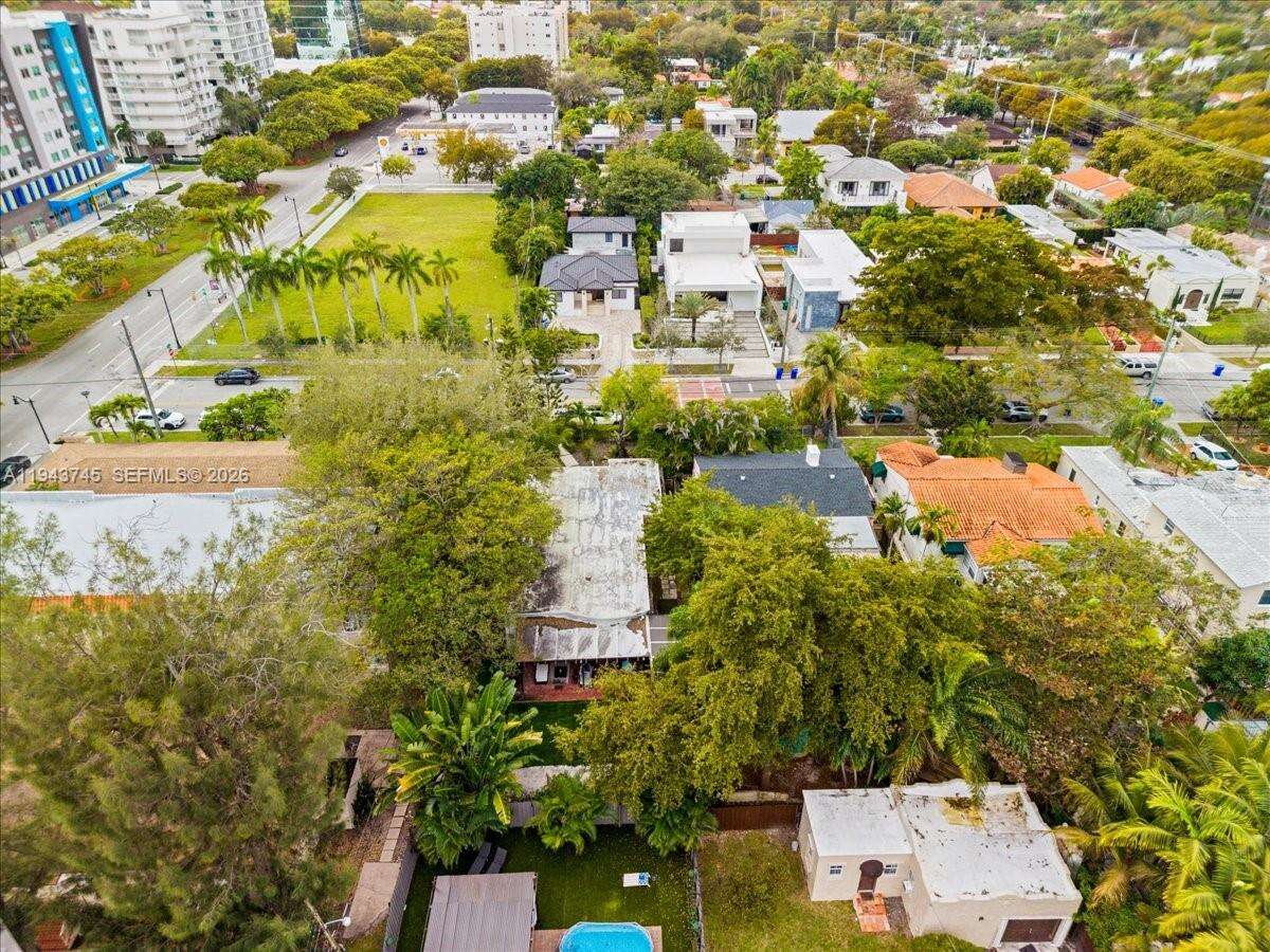 321 19th Rd, Miami, FL 33129 | Picture 22