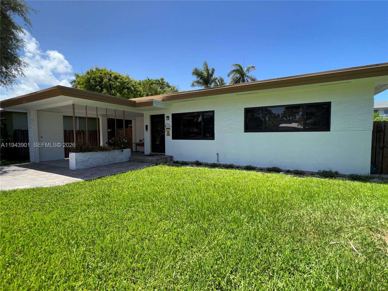 1425 Grant St, Hollywood, FL 33020 - For Sale photo 3