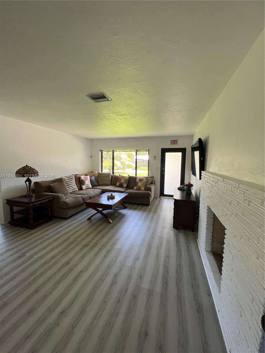 1425 Grant St, Hollywood, FL 33020 - For Sale photo 9