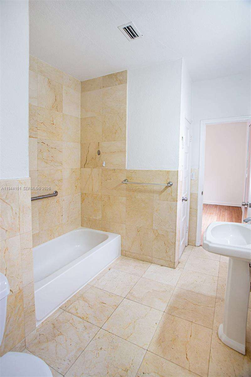 236 28th Rd, Miami, FL 33129 | Picture 22