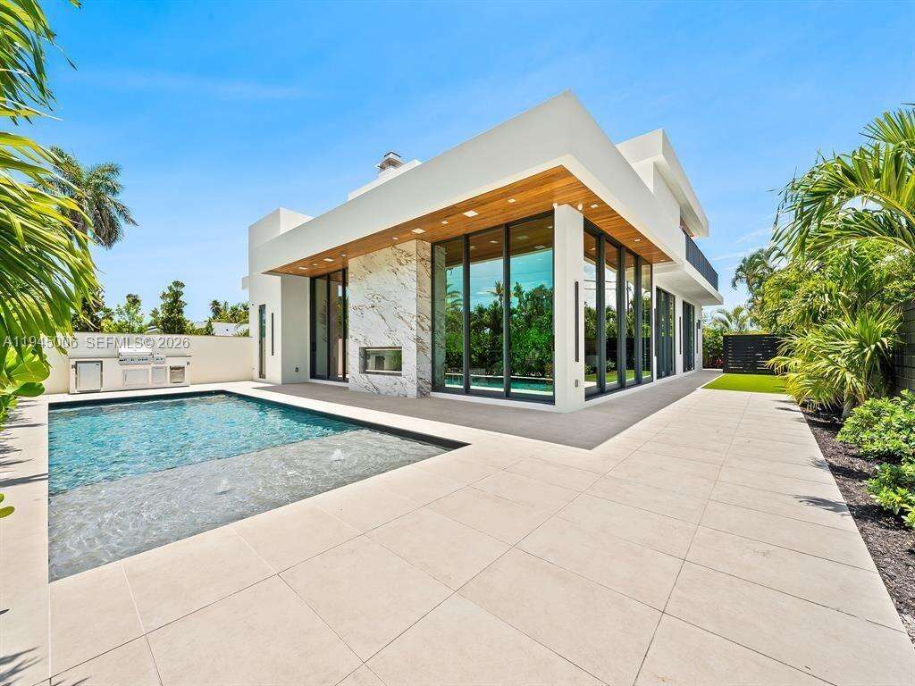 2657 34th St, Fort Lauderdale, FL 33306 | Picture 2