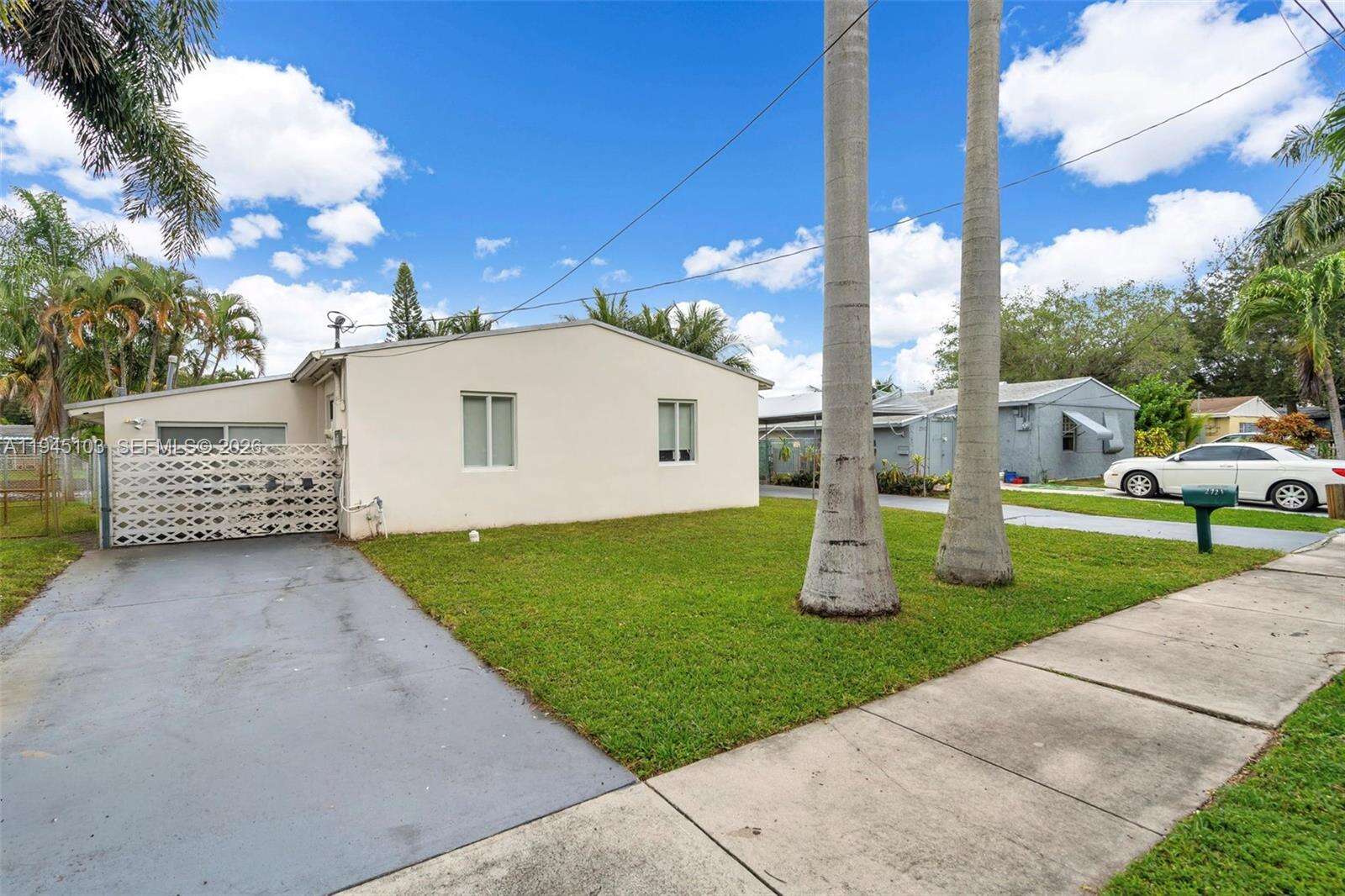 2721 Harding St, Hollywood, FL 33020 - For Sale photo 1