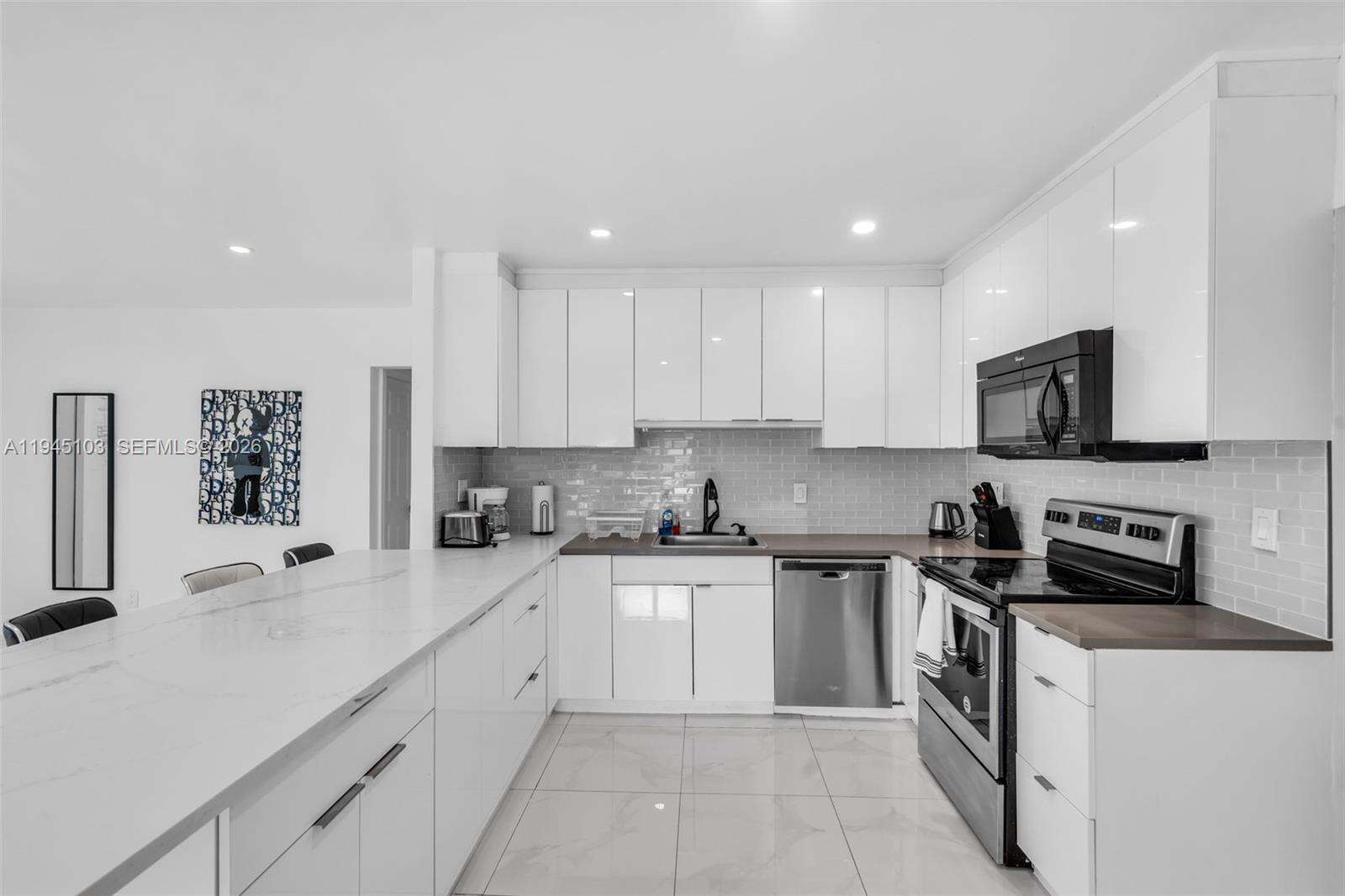 2721 Harding St, Hollywood, FL 33020 - For Sale photo 13