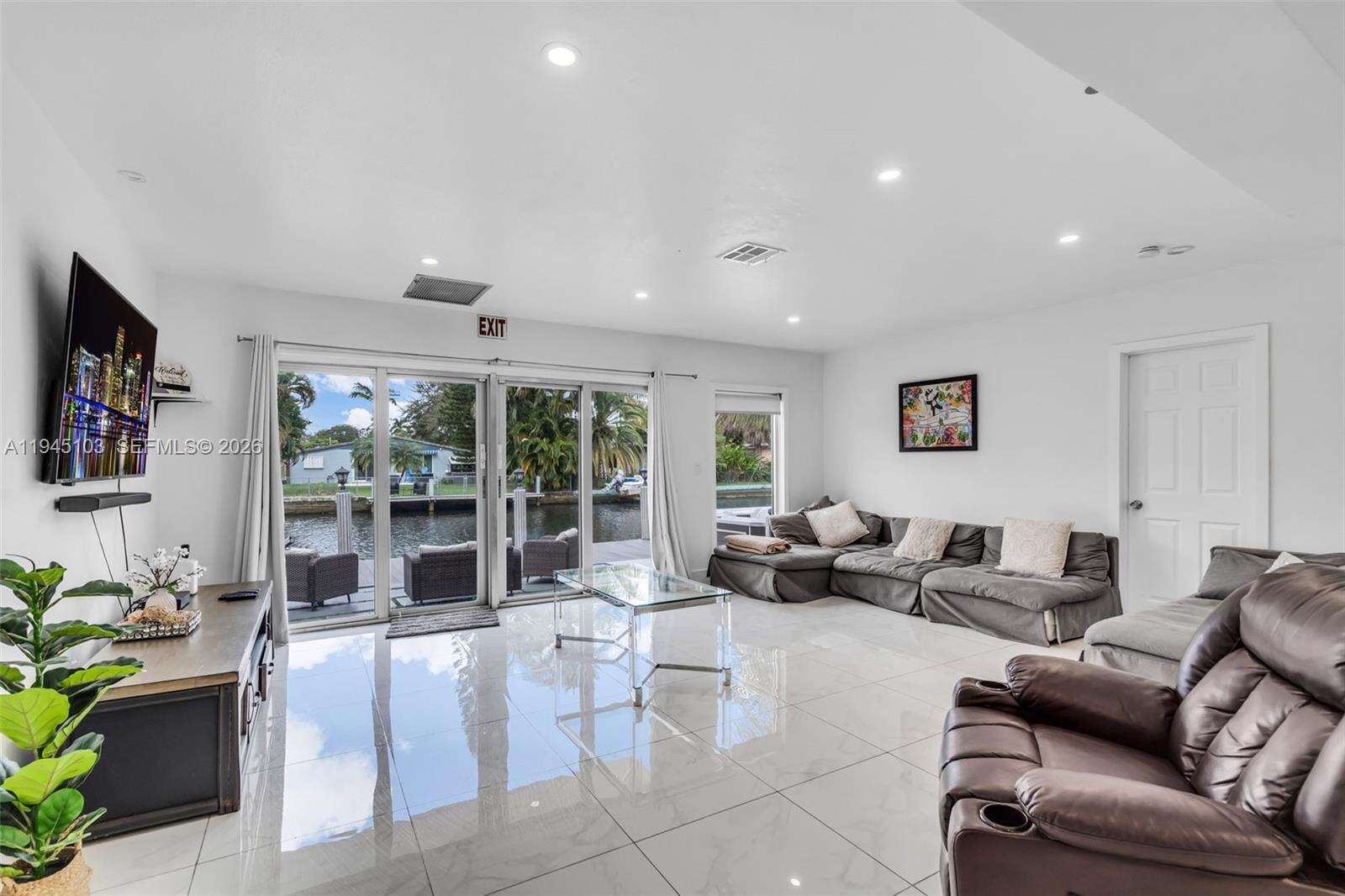 2721 Harding St, Hollywood, FL 33020 - For Sale photo 9