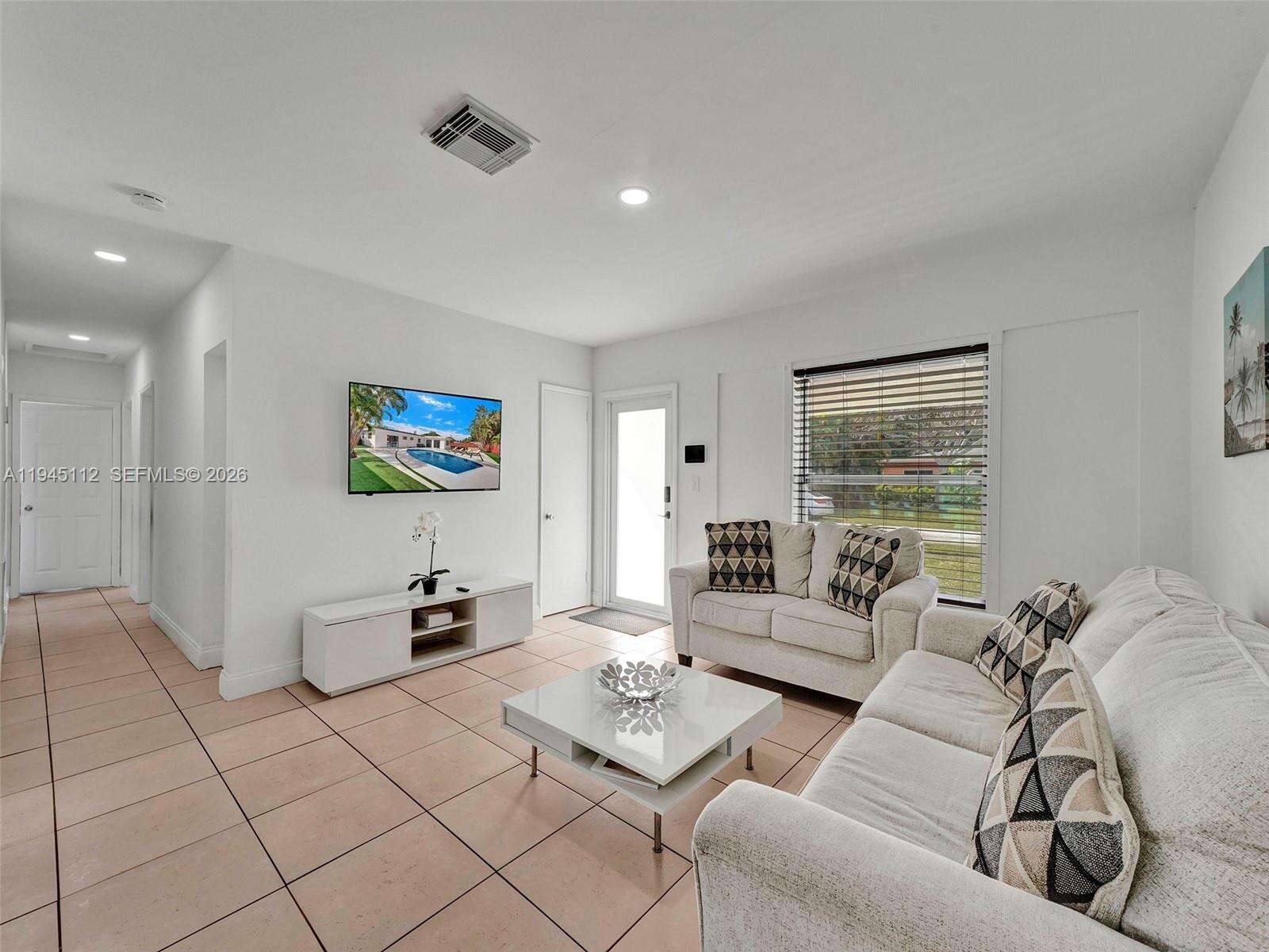 2461 16th Ct, Fort Lauderdale, FL 33312 | Picture 8