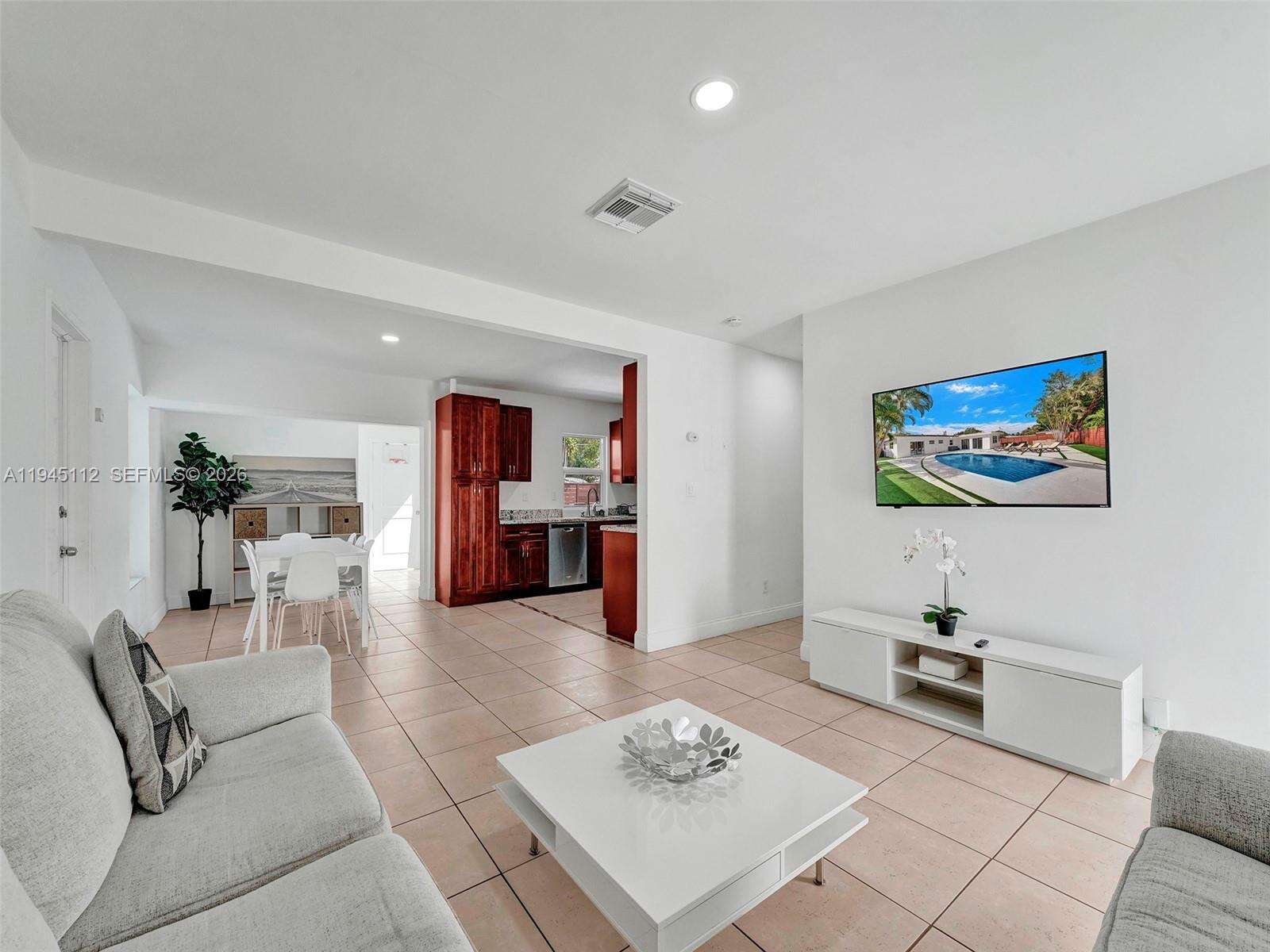 2461 16th Ct, Fort Lauderdale, FL 33312 | Picture 9