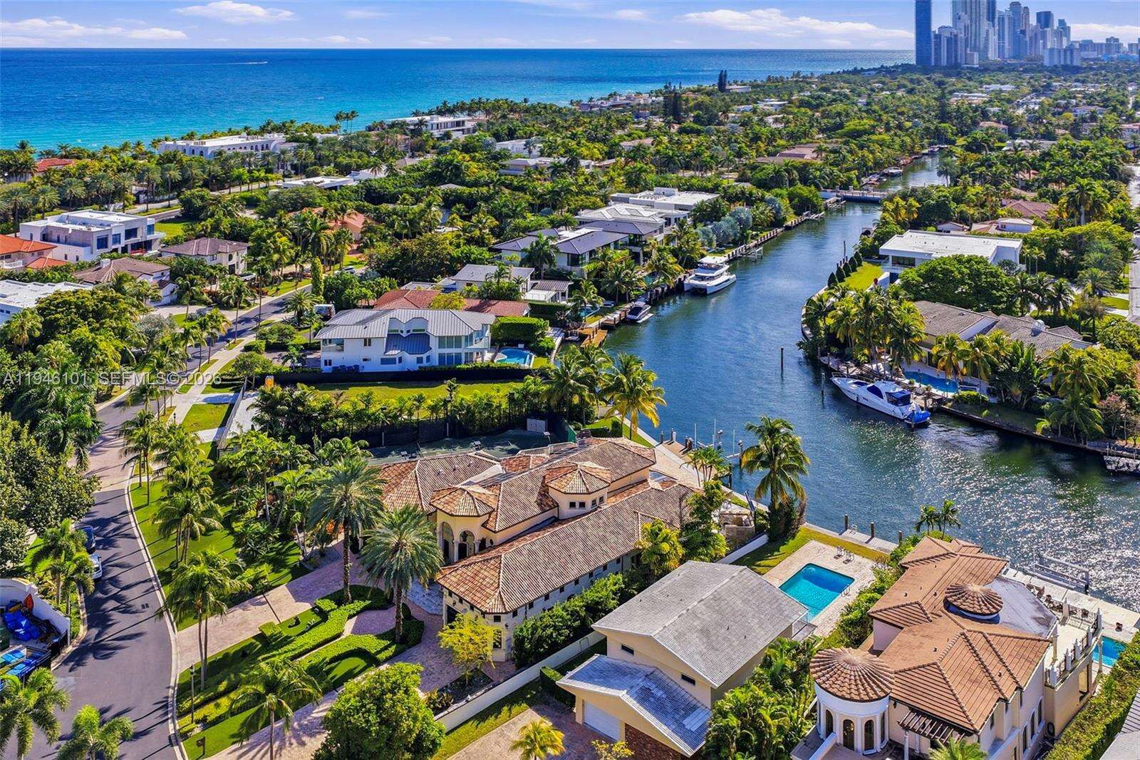 680 Golden Beach Dr, Golden Beach, FL 33160 | Picture 84