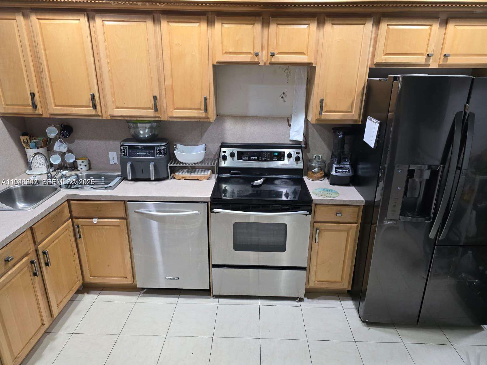 2733 Washington St, Hollywood, FL 33020 | Picture 5