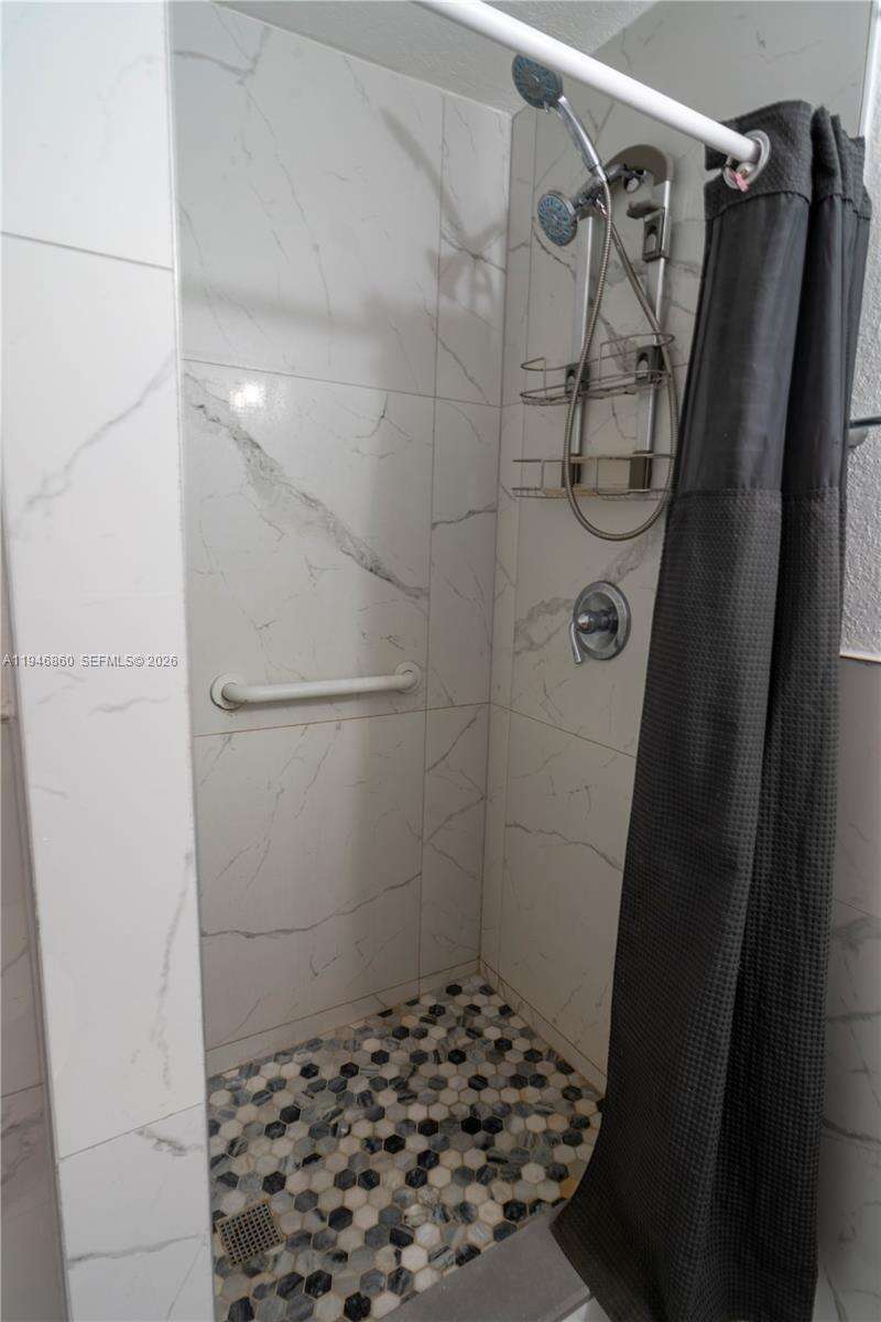2421 84th Ter, Miramar, FL 33025 - For Sale photo 36