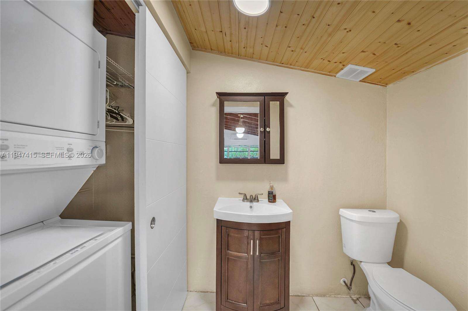 2718 Sherman St, Hollywood, FL 33020 | Picture 45